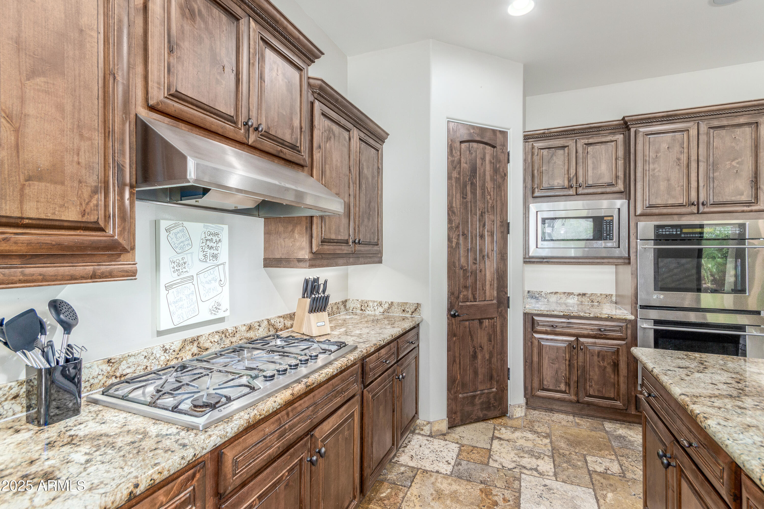 5415 E HALLIHAN Drive