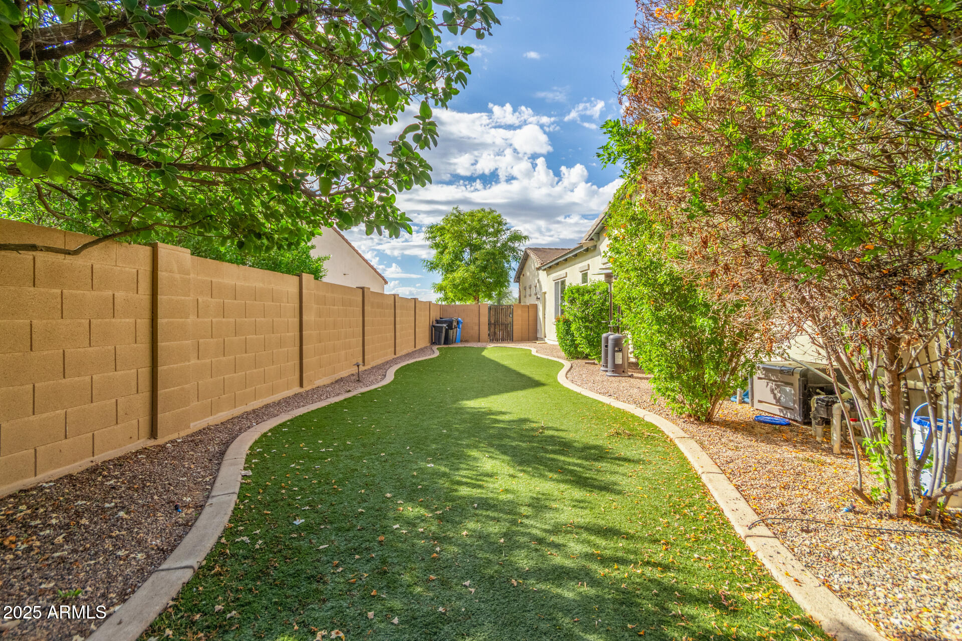 5415 E HALLIHAN Drive