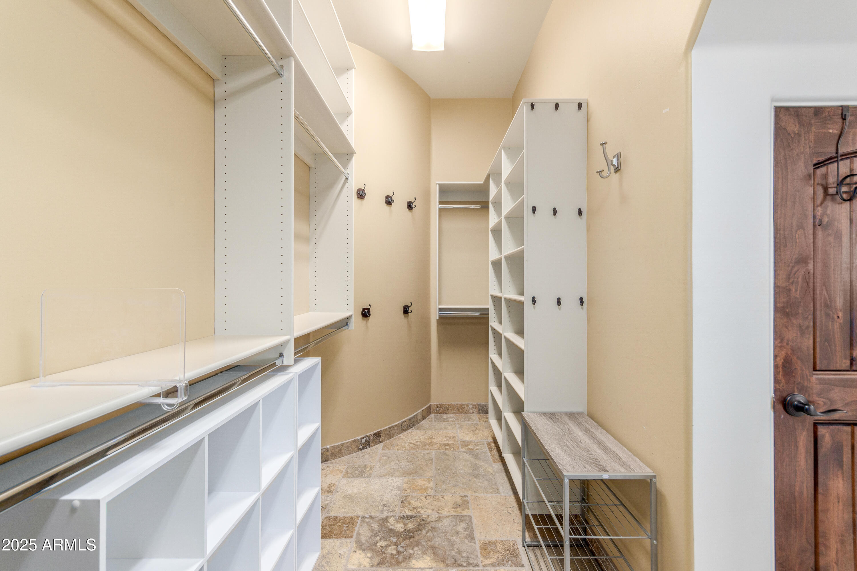 5415 E HALLIHAN Drive