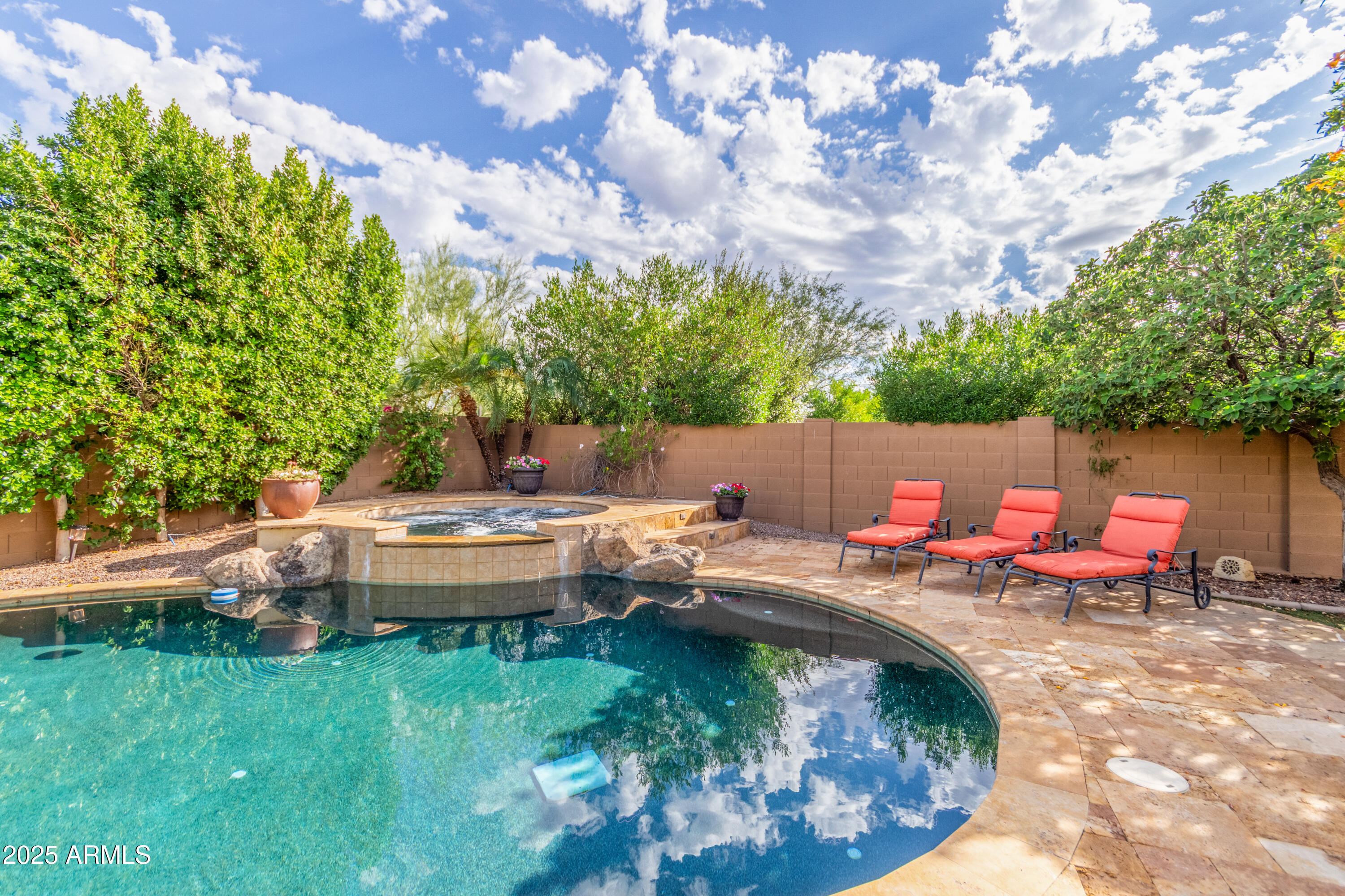 5415 E HALLIHAN Drive