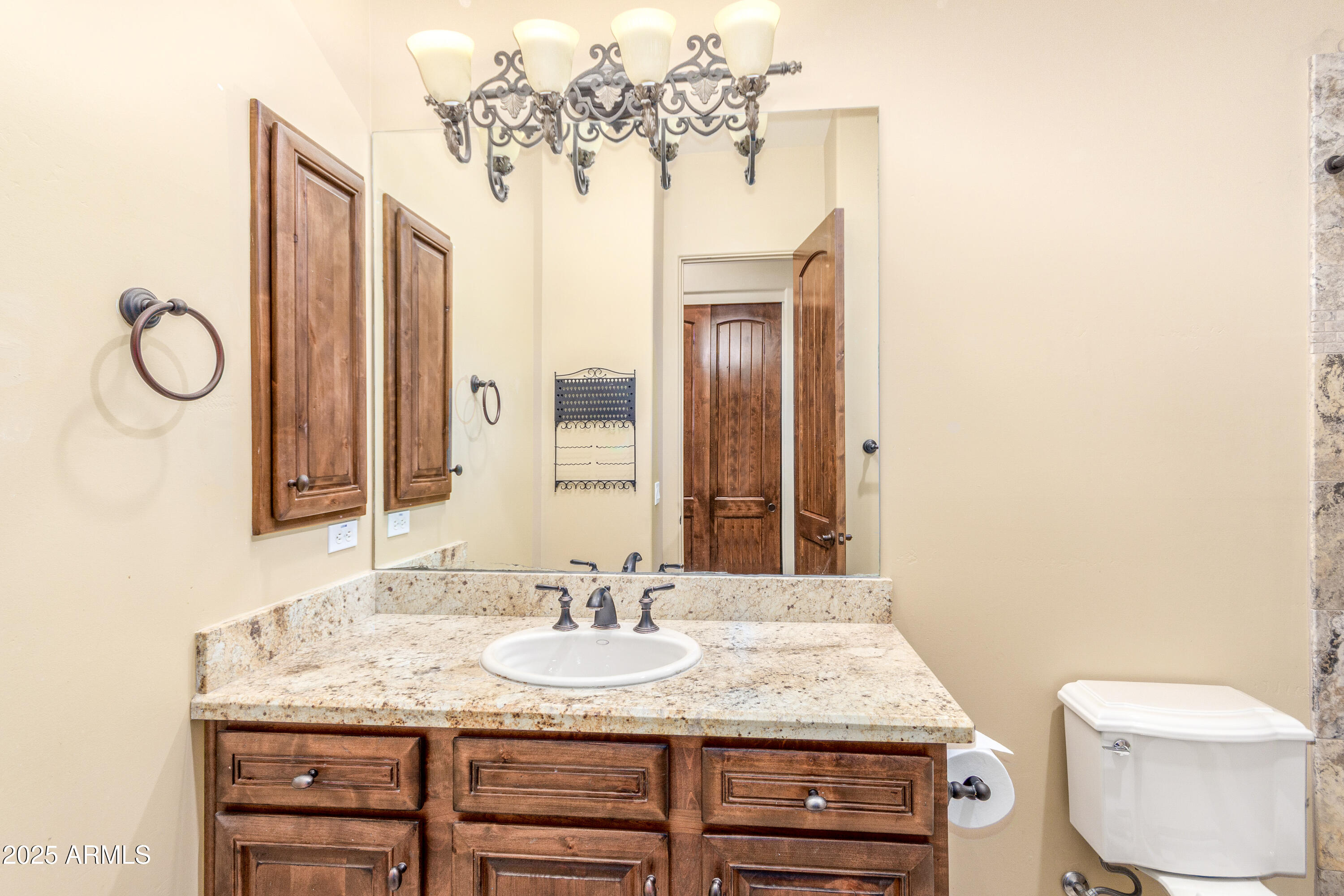 5415 E HALLIHAN Drive