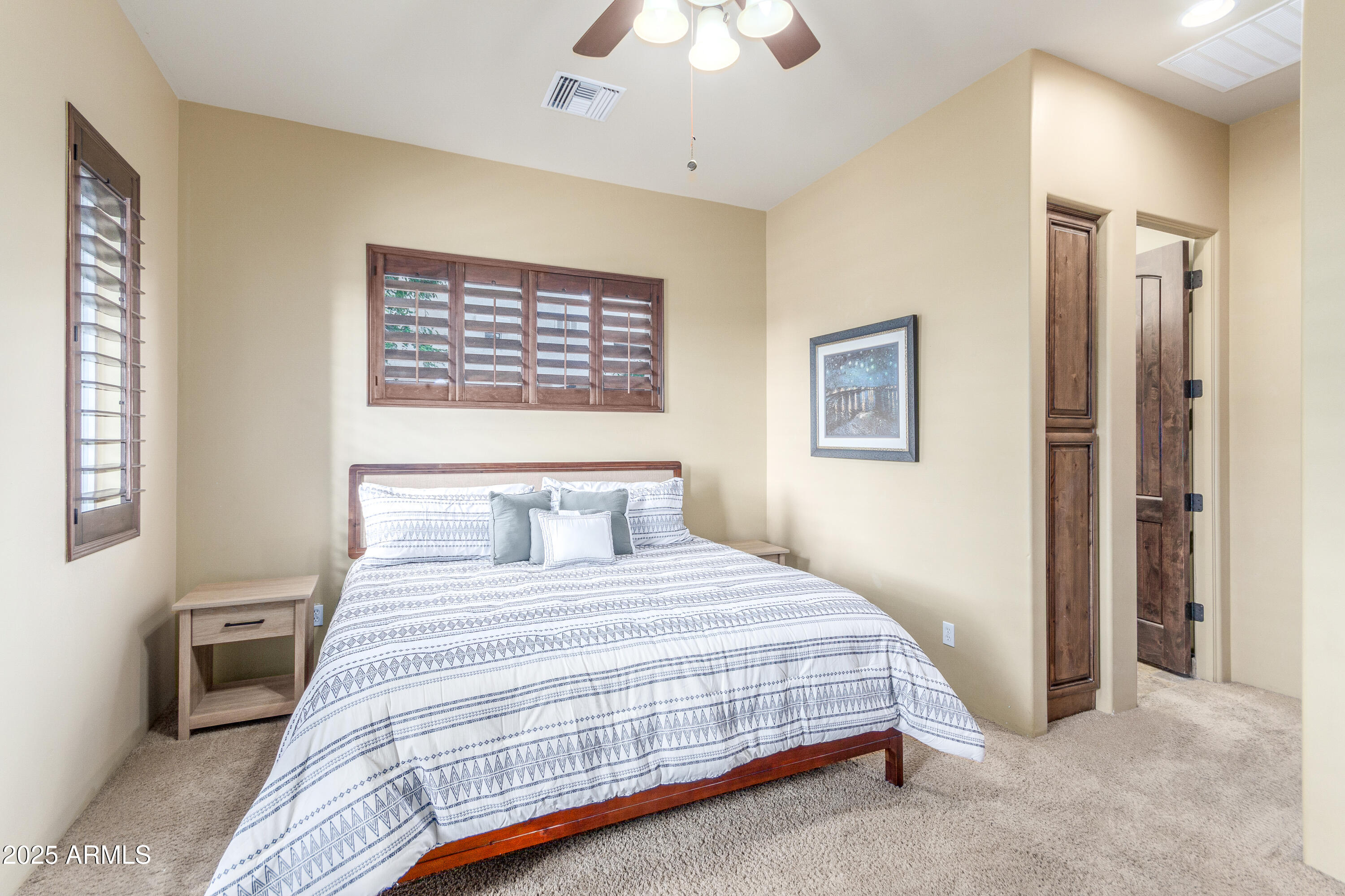 5415 E HALLIHAN Drive