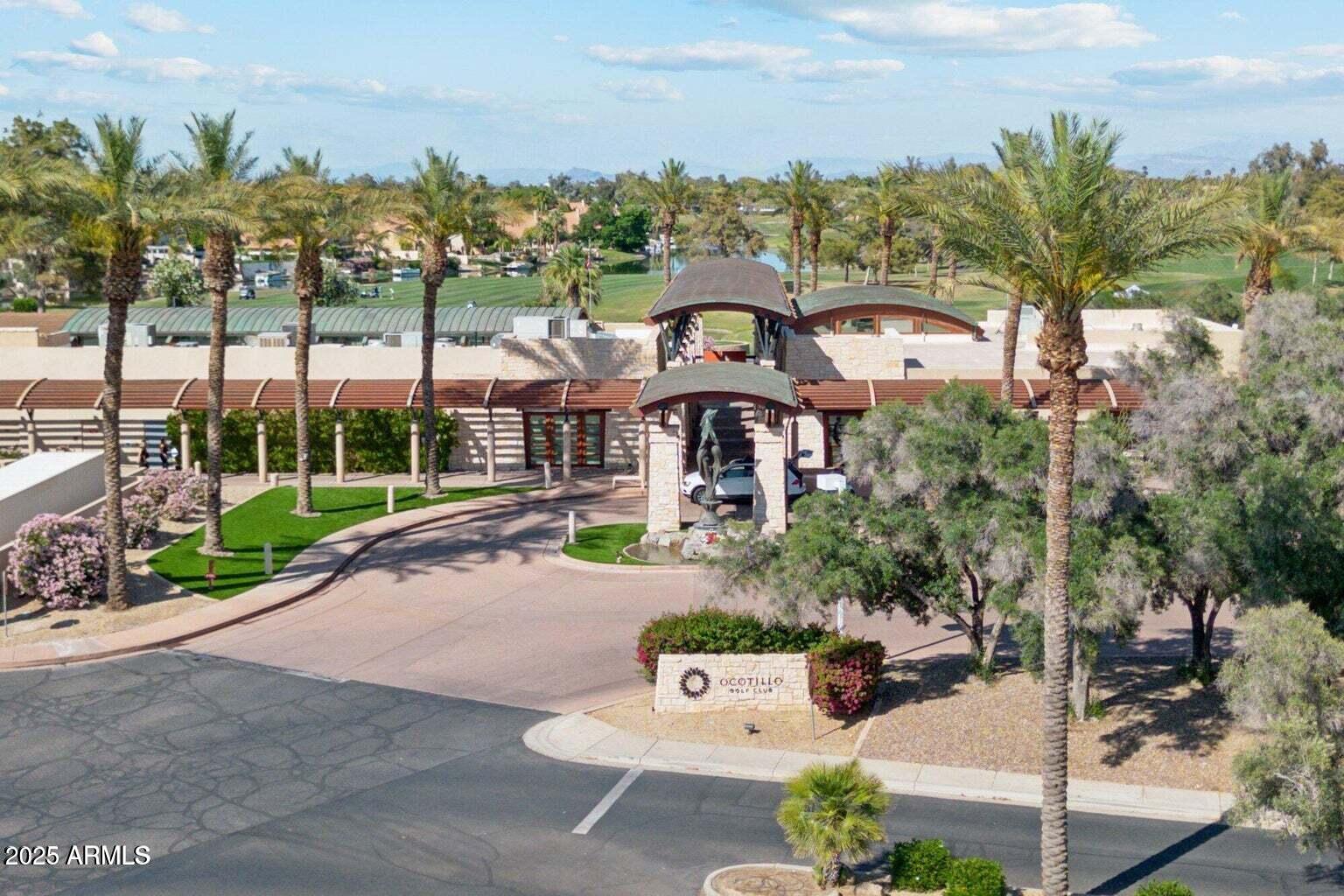 1222 W HONEYSUCKLE Lane