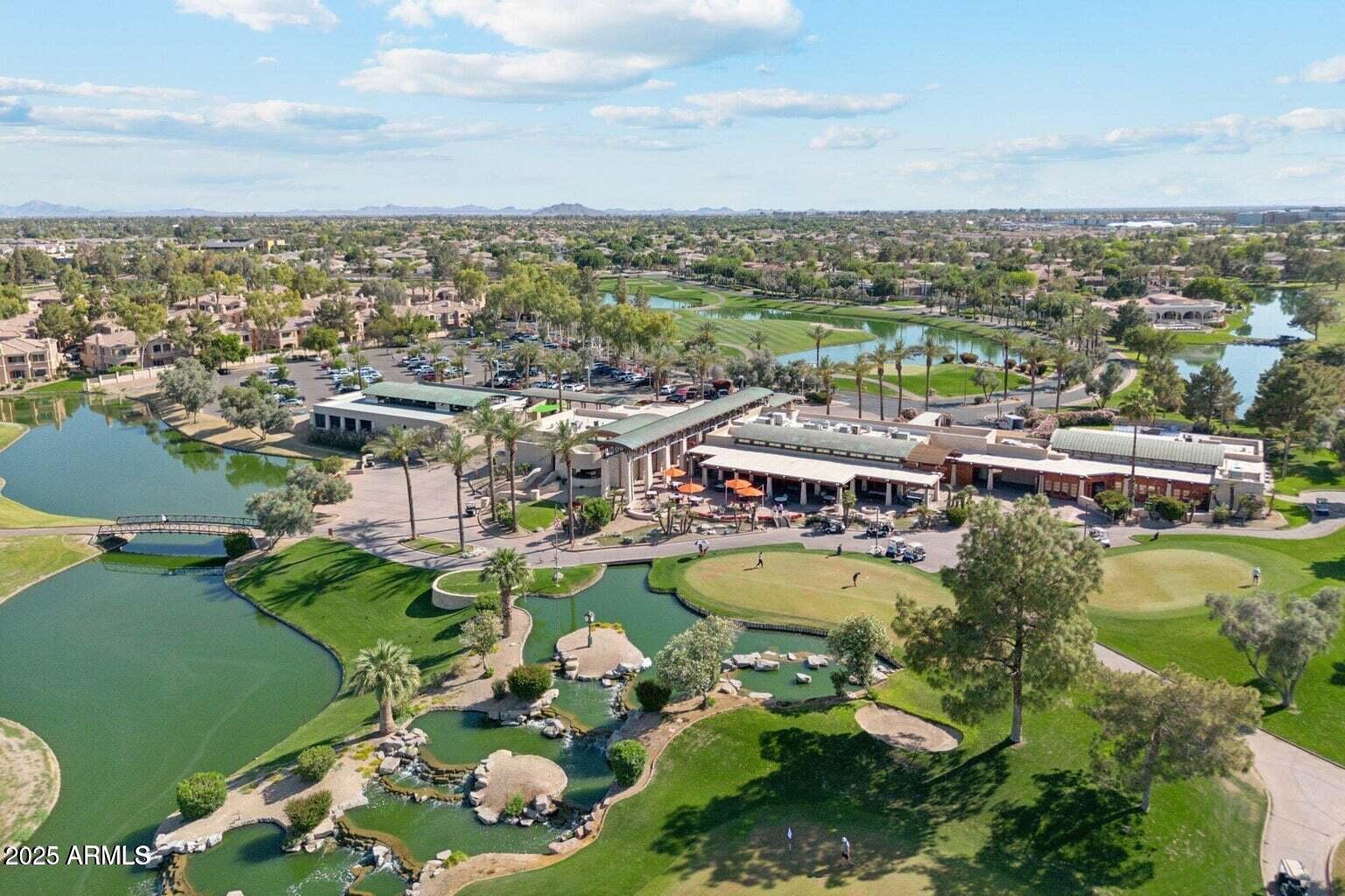 1222 W HONEYSUCKLE Lane