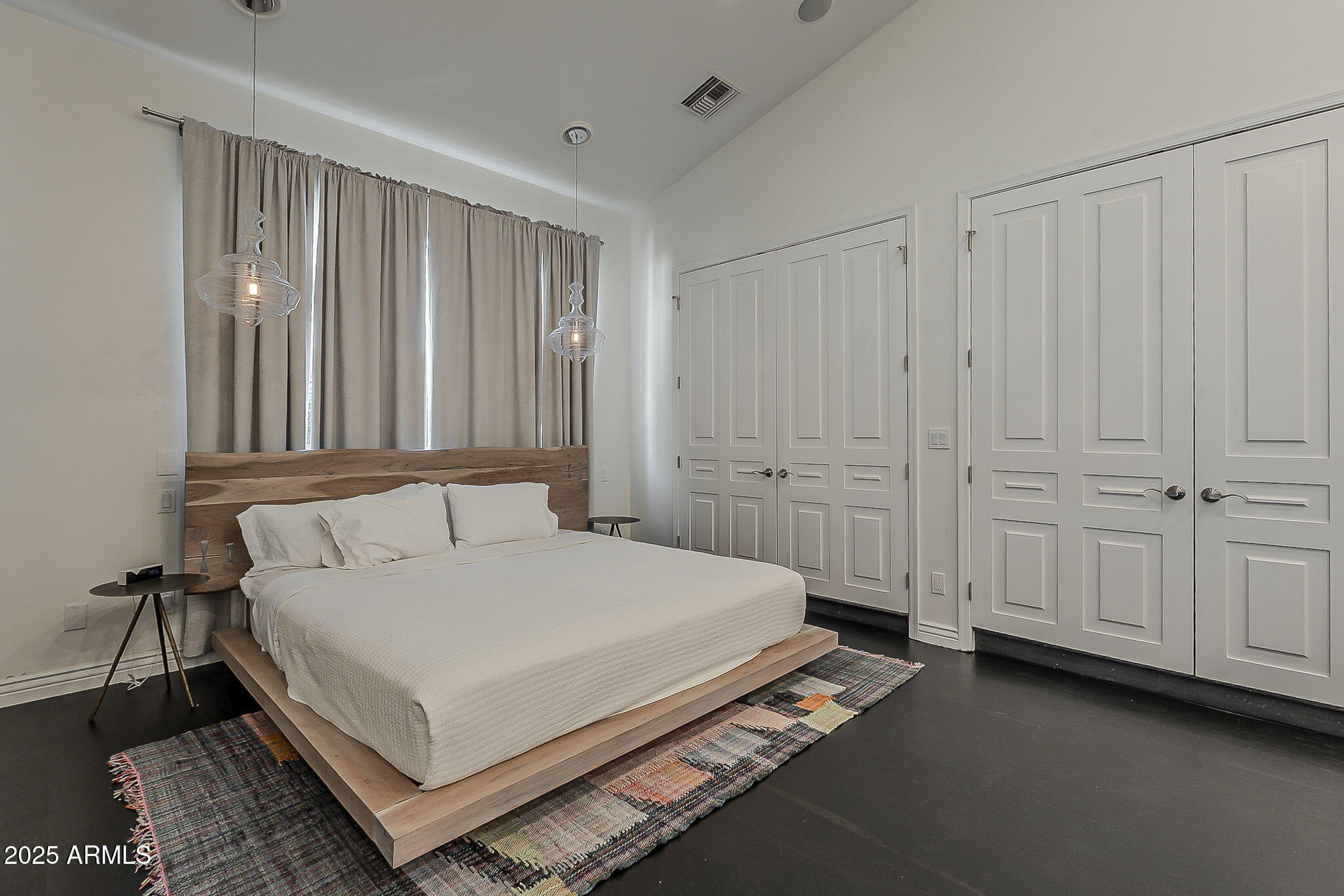 225 W ORCHID Lane, Phoenix