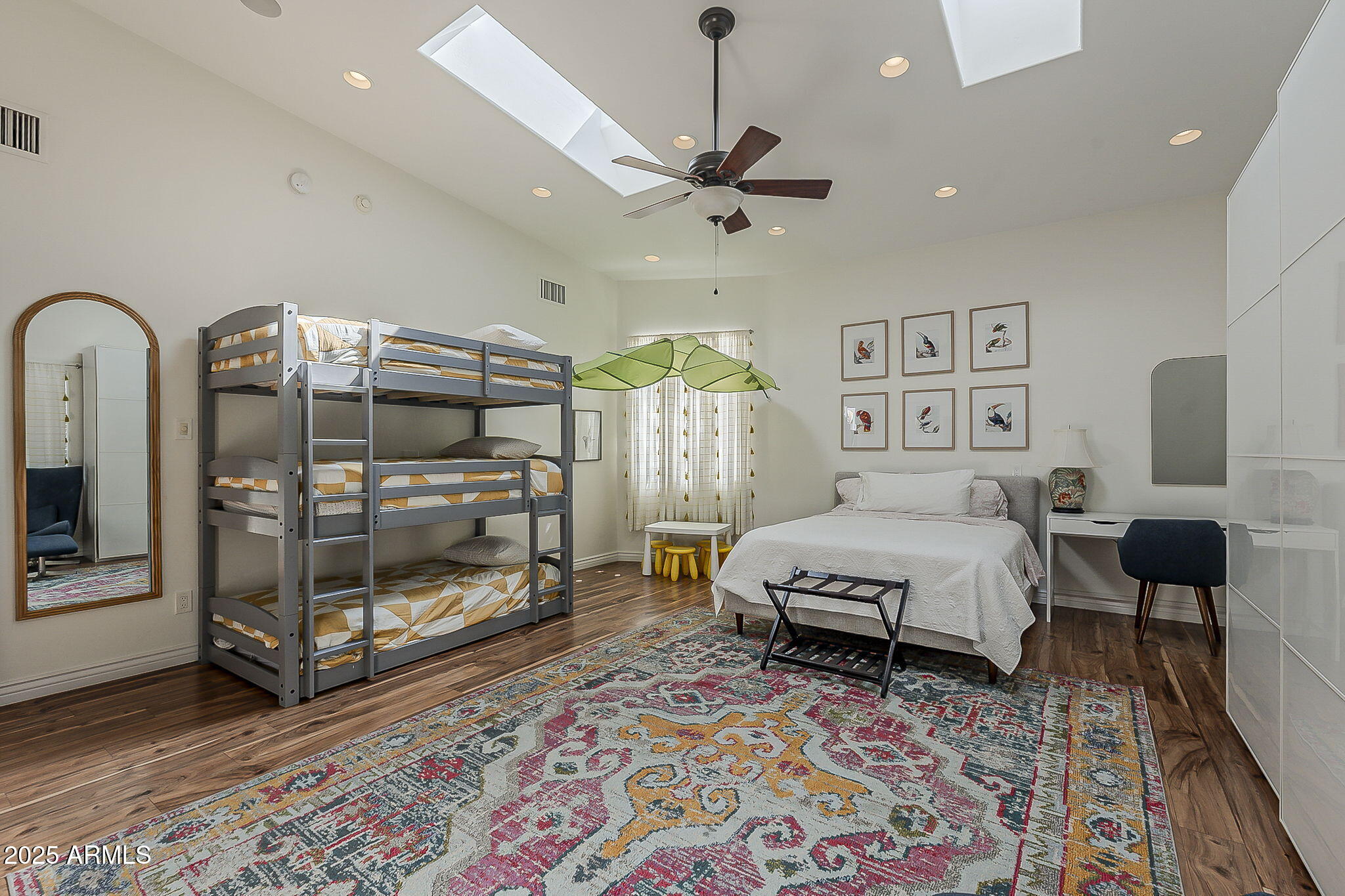 225 W ORCHID Lane, Phoenix