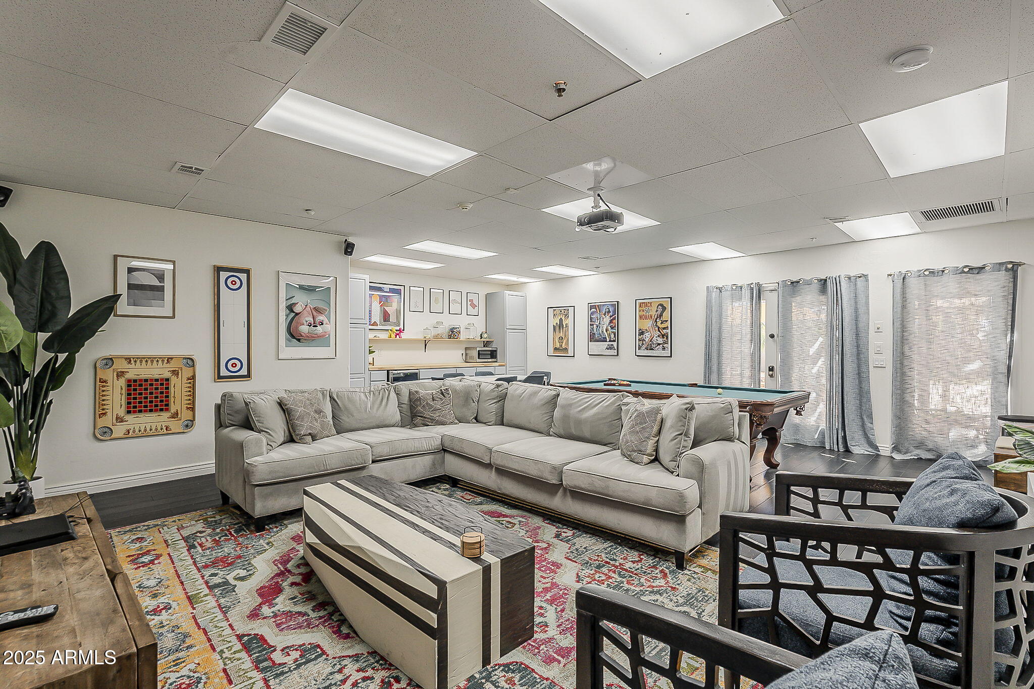 225 W ORCHID Lane, Phoenix