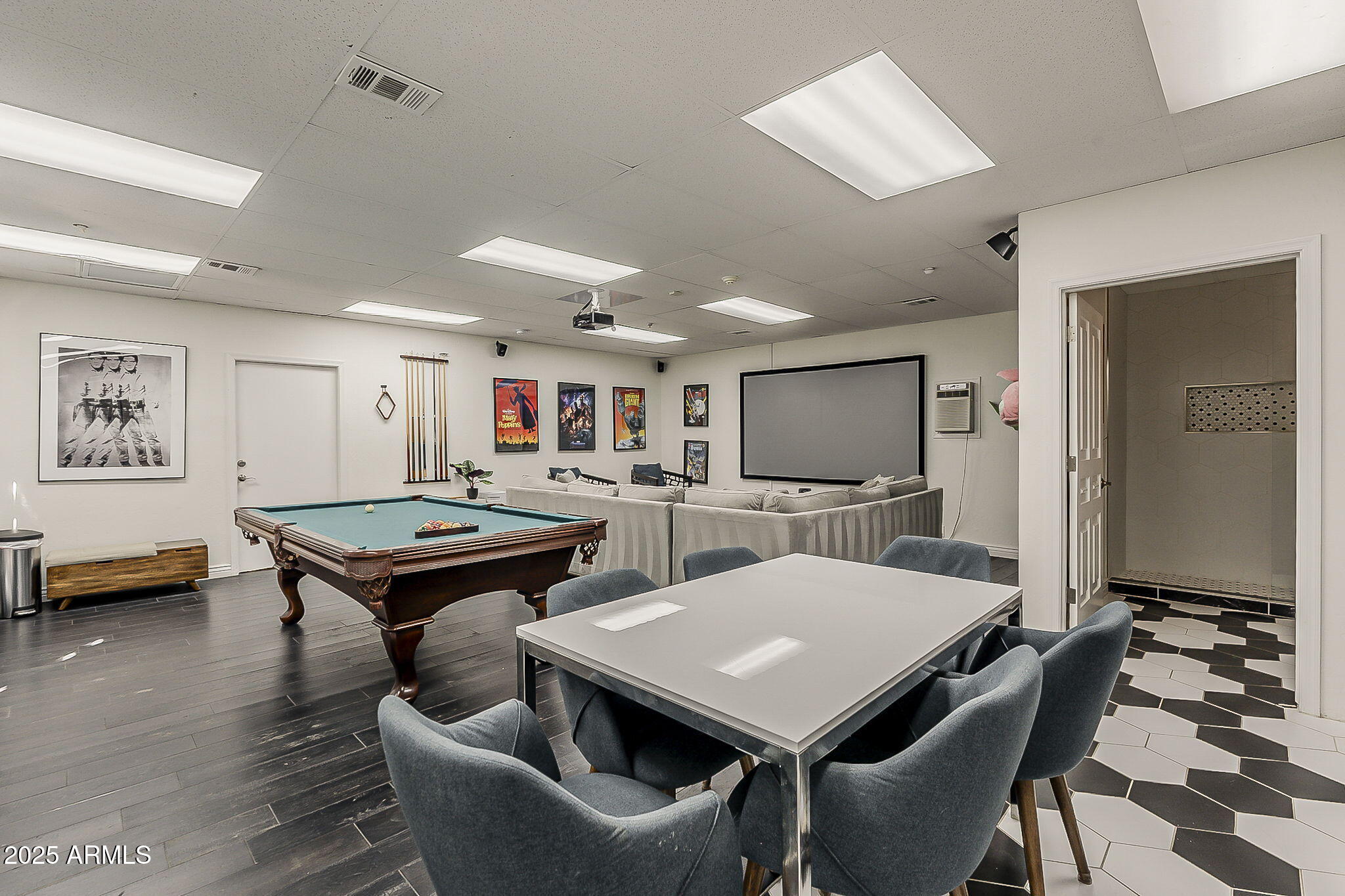 225 W ORCHID Lane, Phoenix