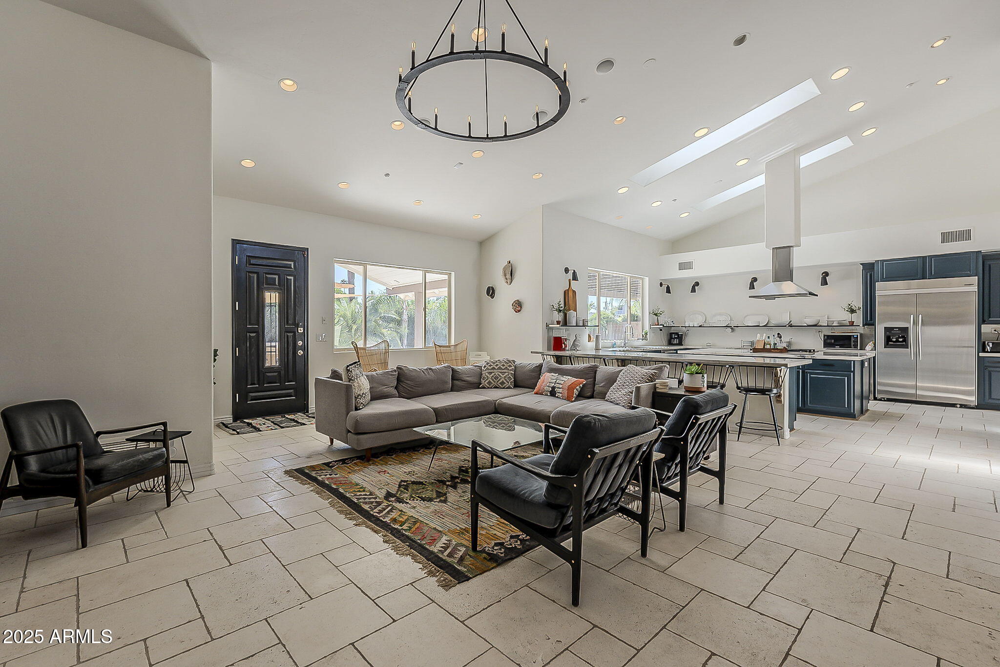 225 W ORCHID Lane, Phoenix