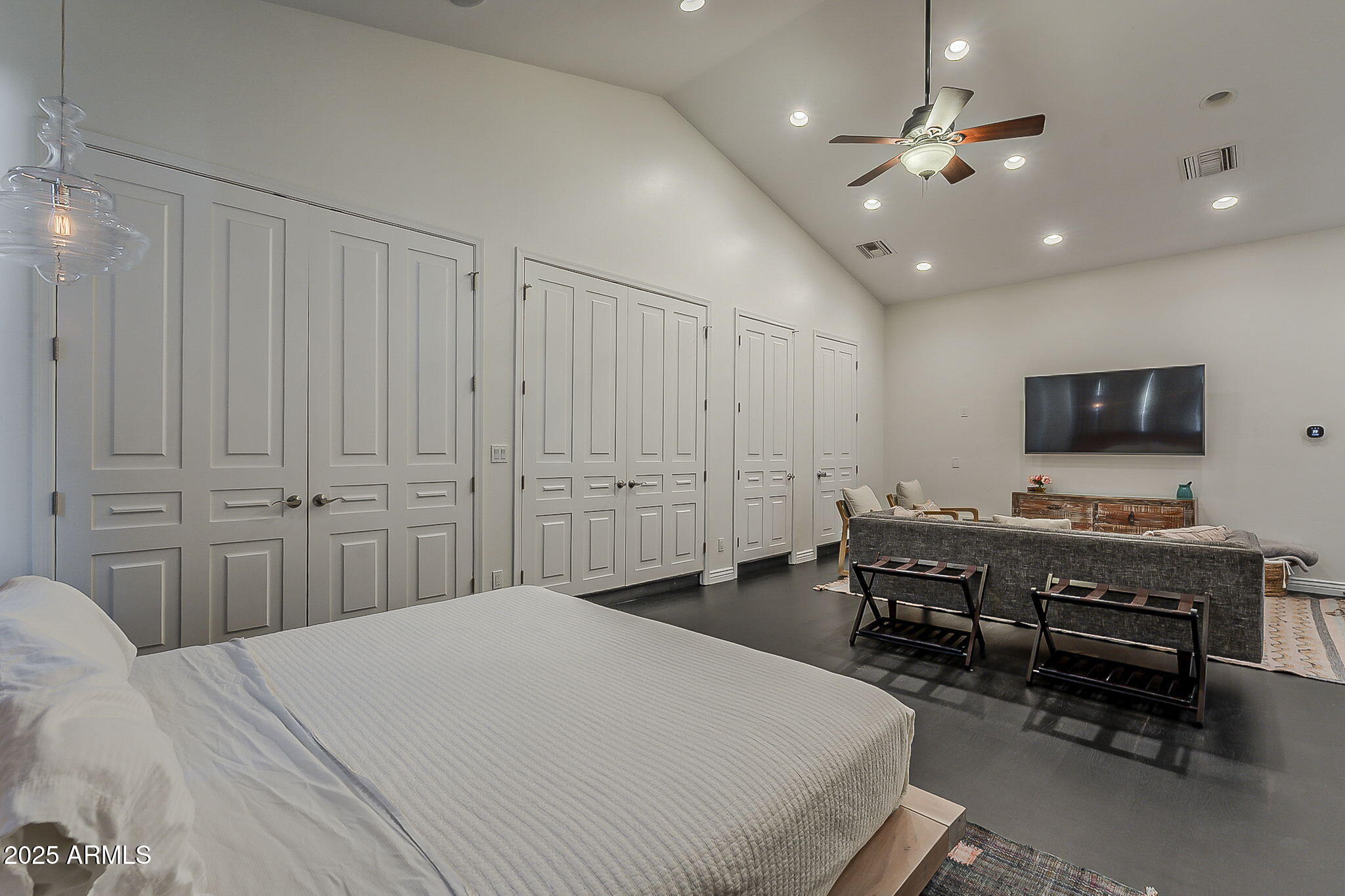 225 W ORCHID Lane, Phoenix