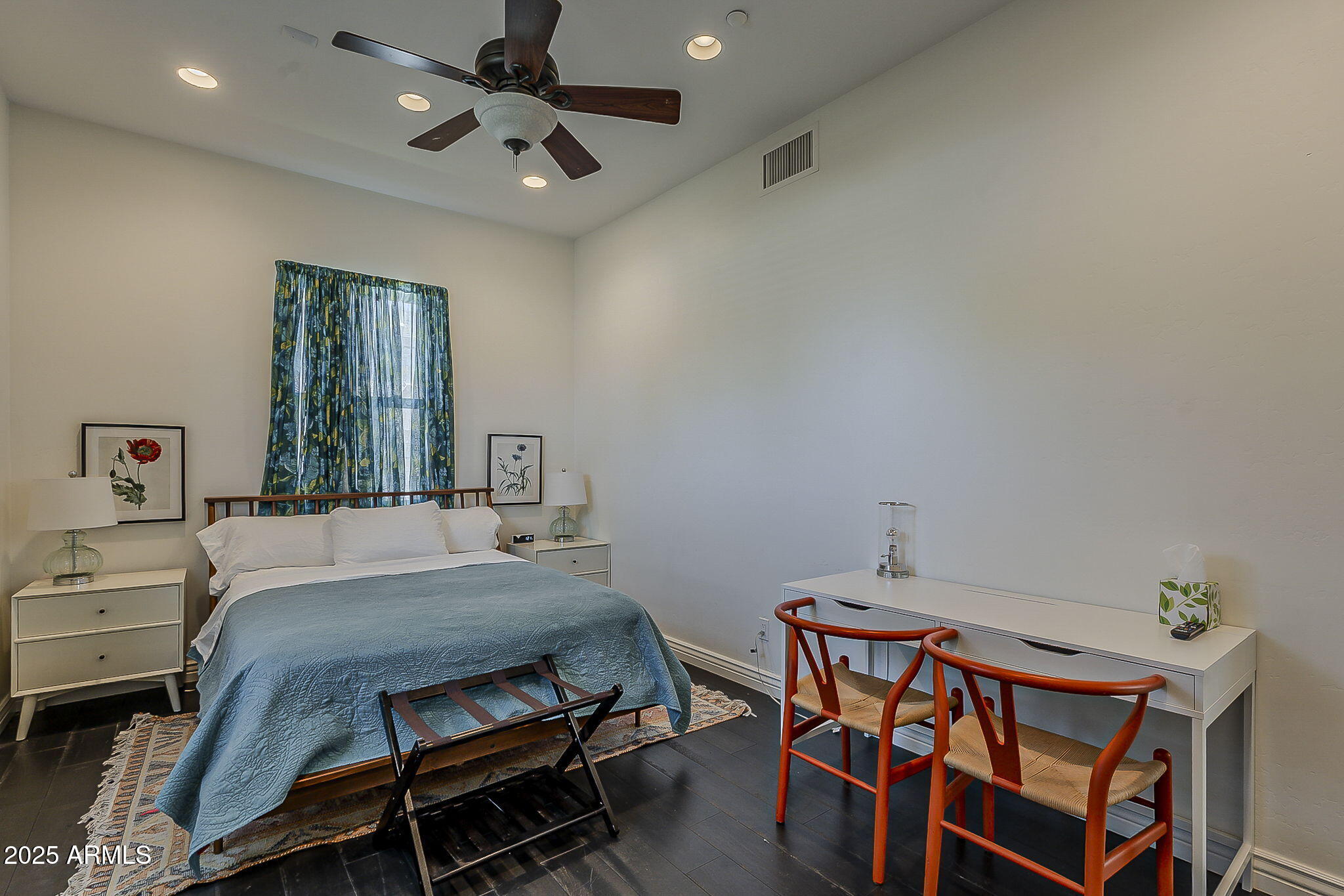 225 W ORCHID Lane, Phoenix