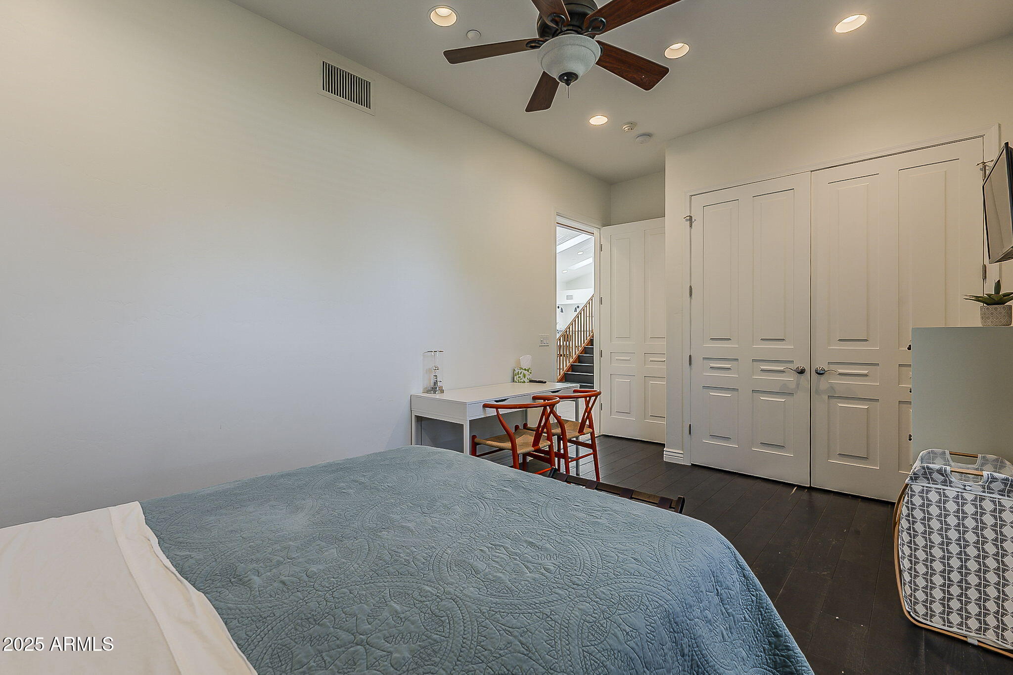 225 W ORCHID Lane, Phoenix