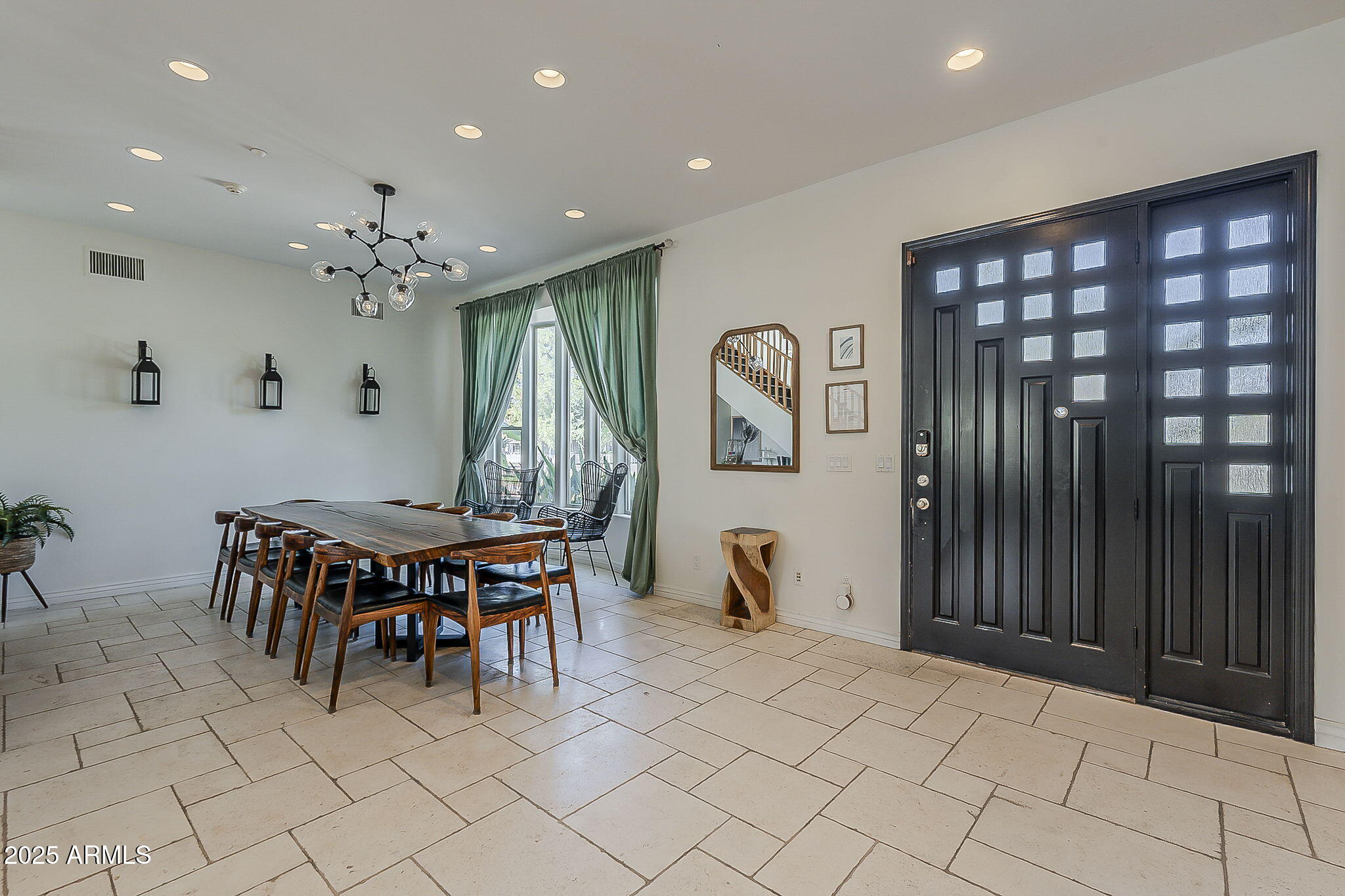 225 W ORCHID Lane, Phoenix