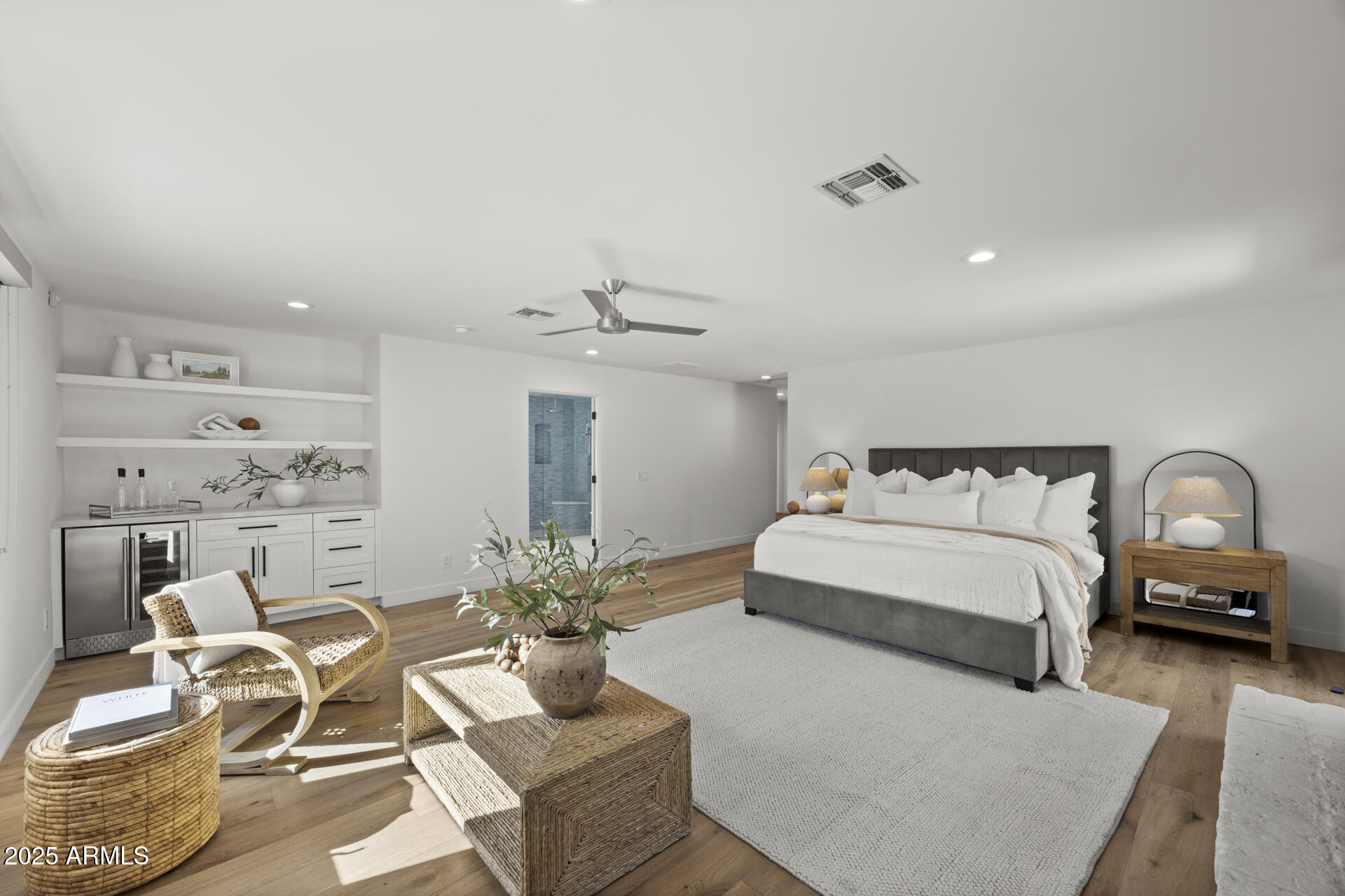 5816 E Calle Del Media