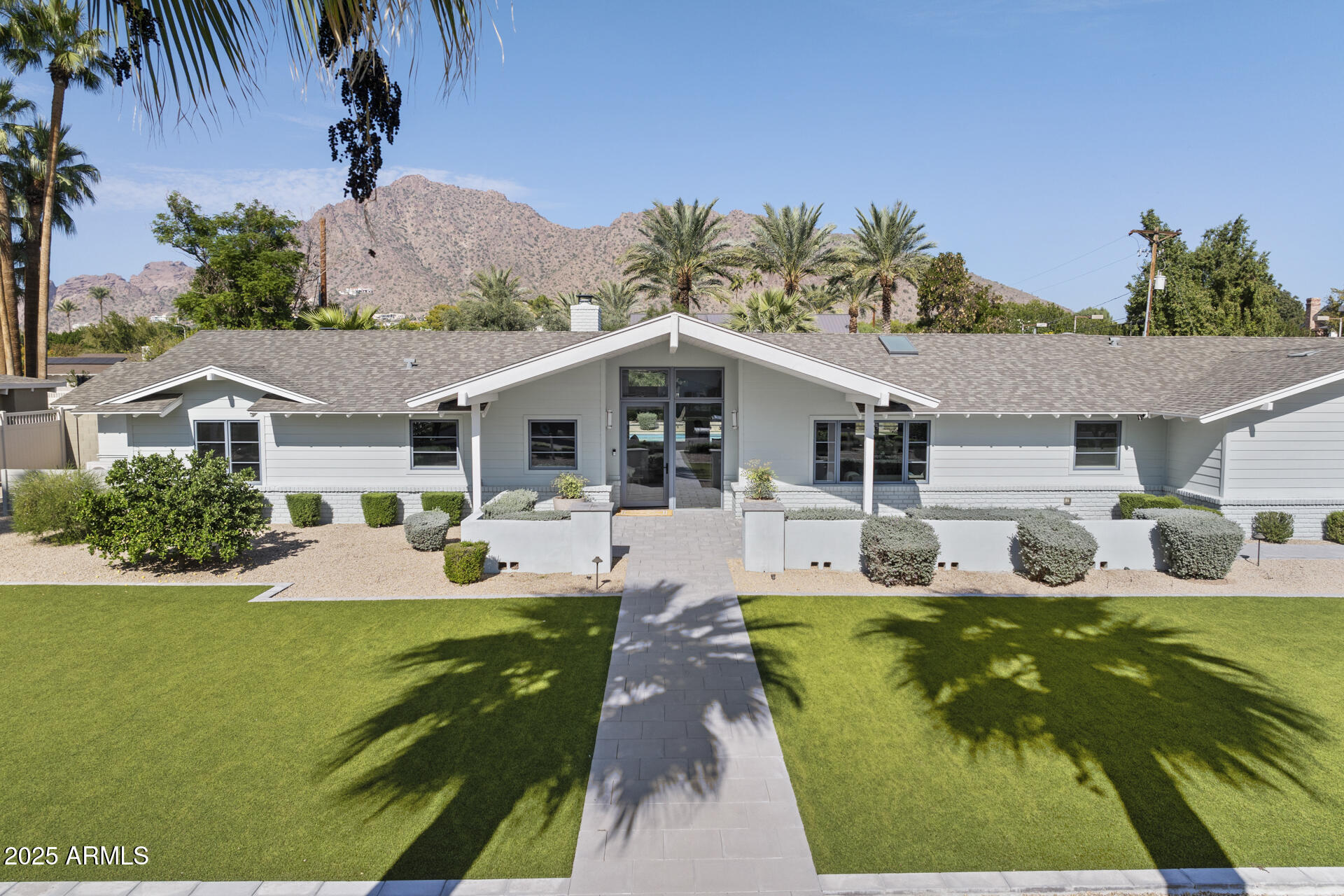 5816 E Calle Del Media