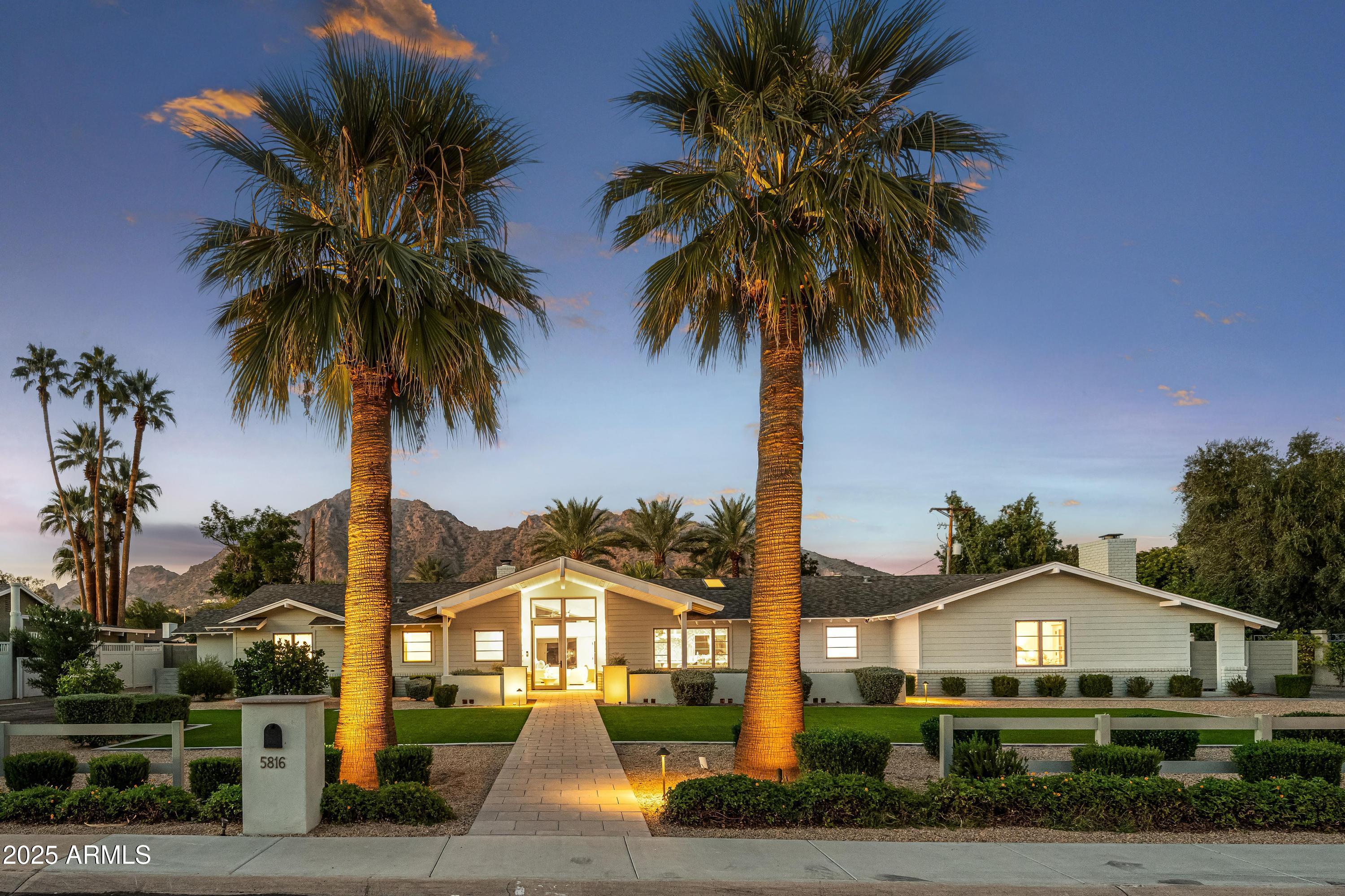 5816 E Calle Del Media