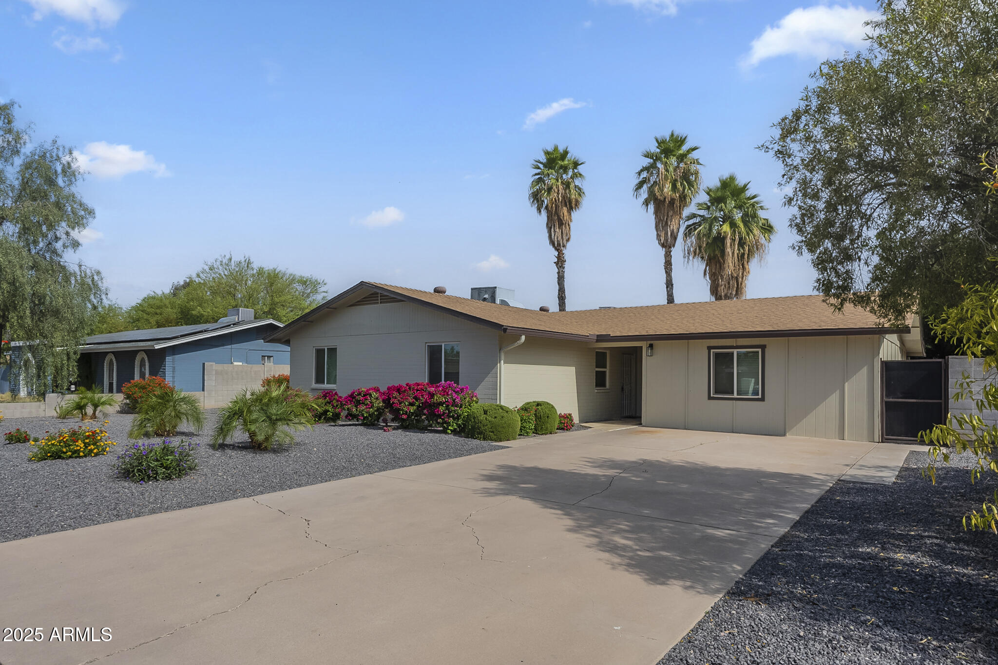 4240 E BLUEFIELD Avenue, Phoenix