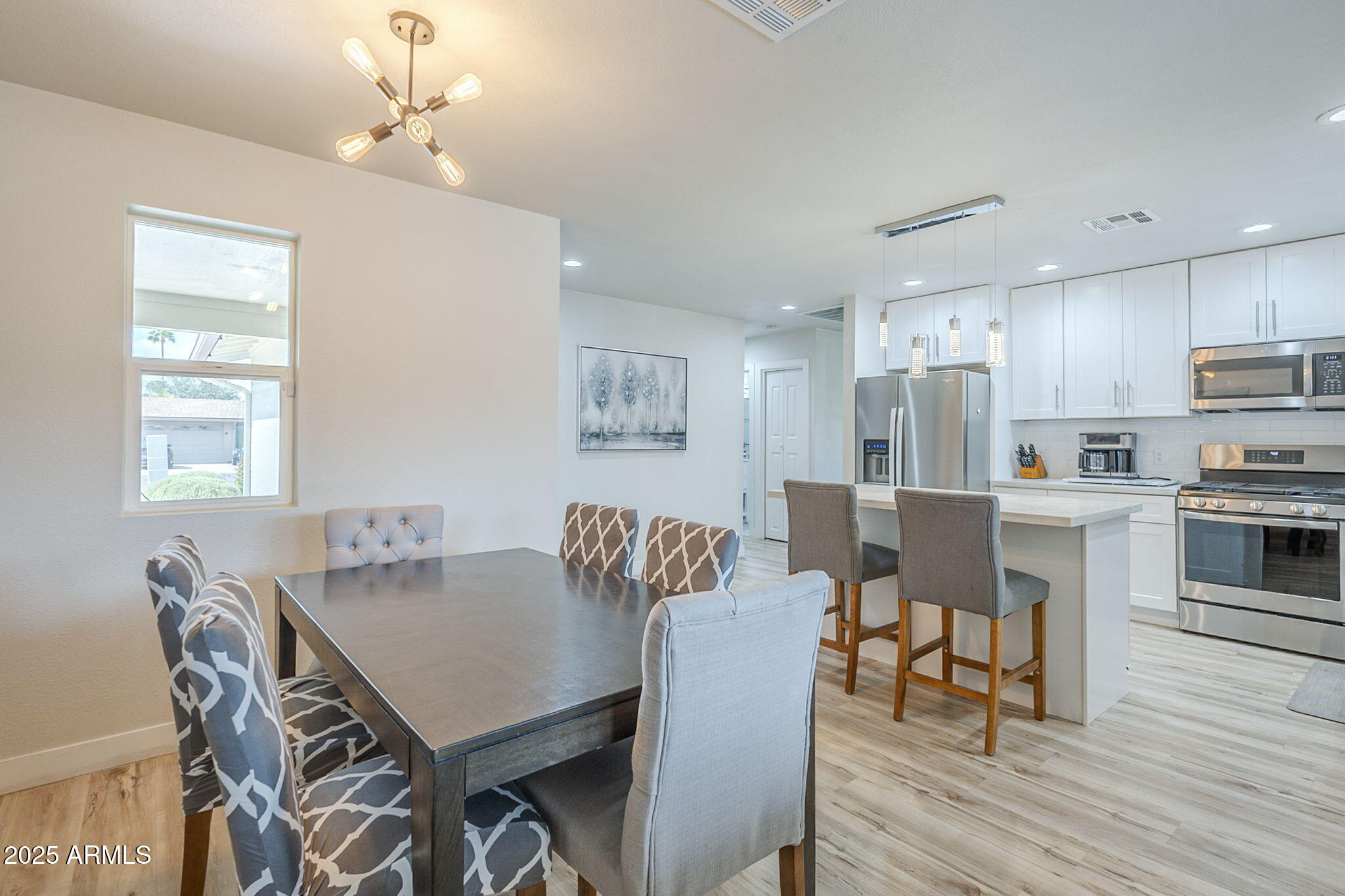 4240 E BLUEFIELD Avenue, Phoenix