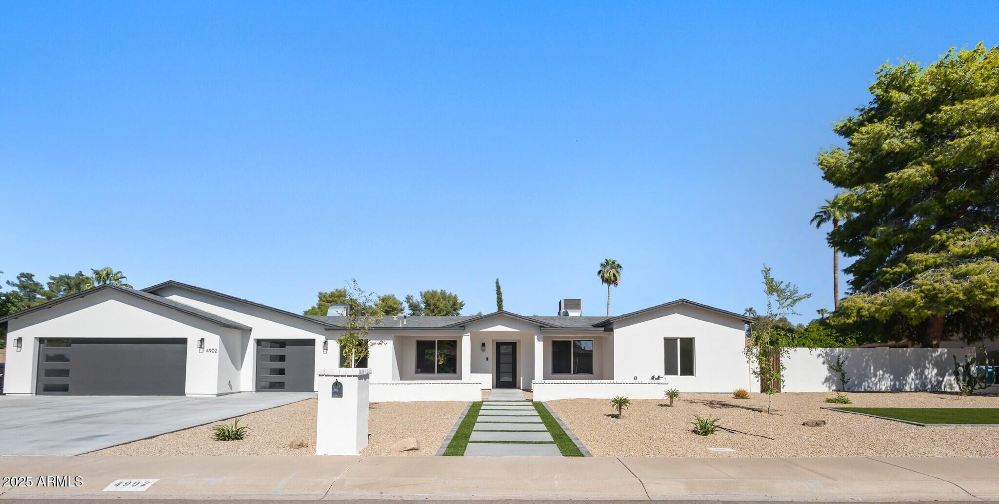 4902 E SUNNYSIDE Drive