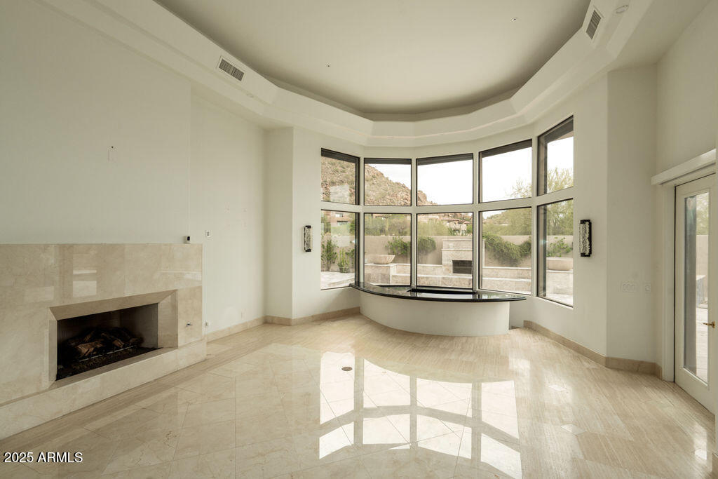 10040 E Happy Valley Road, 465, Scottsdale Unit: 465