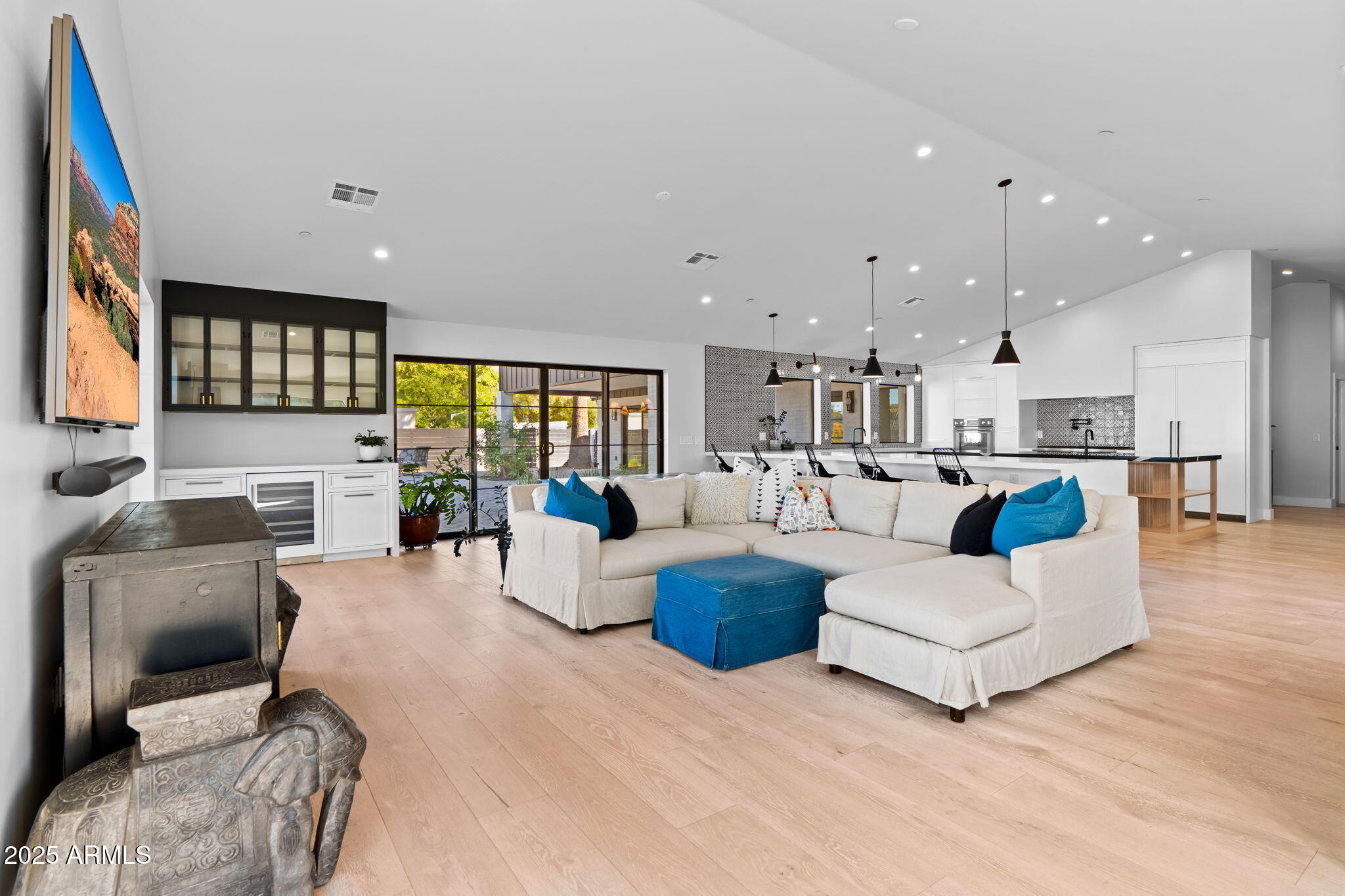 3842 E SAN MIGUEL Avenue, Paradise Valley