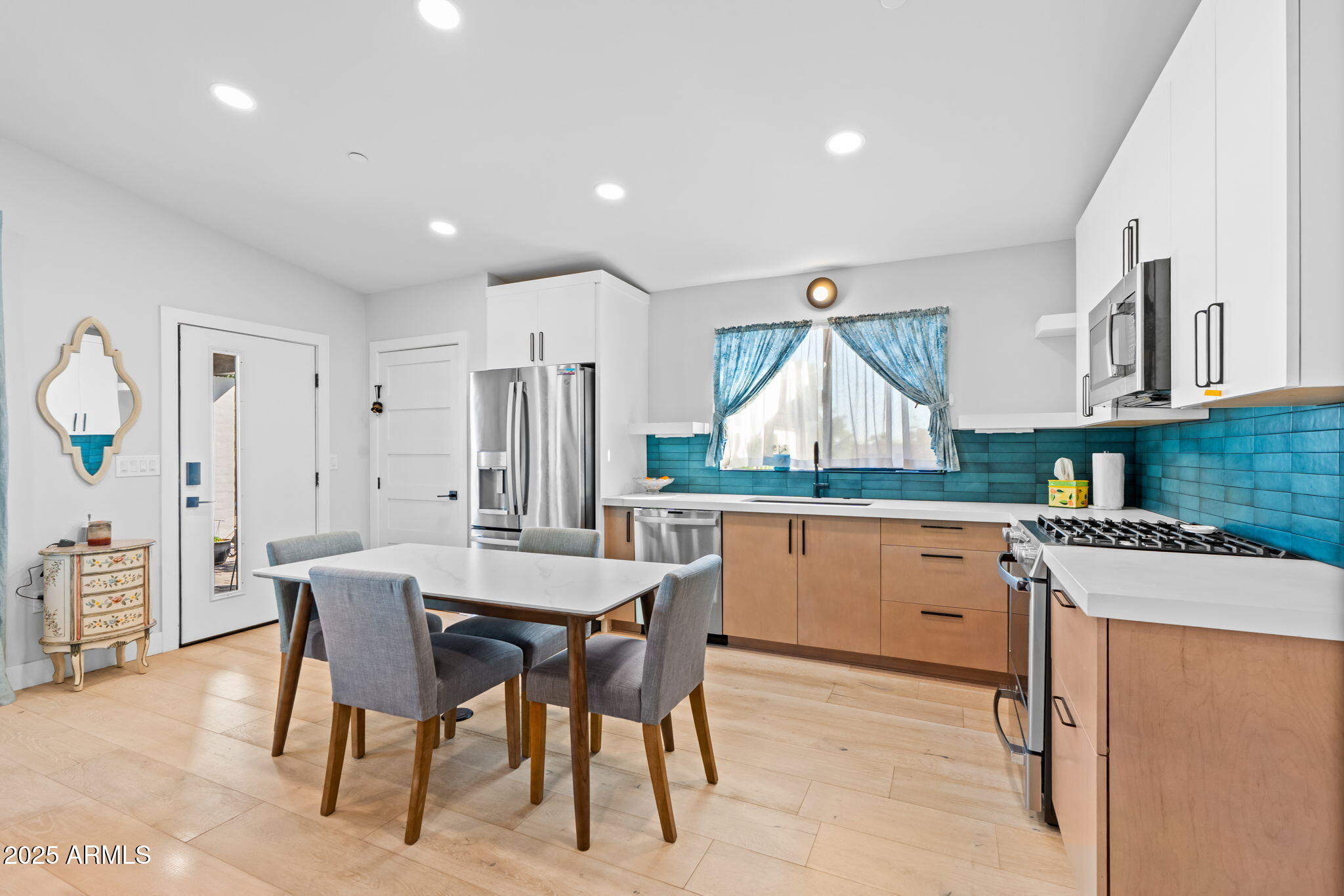 3842 E SAN MIGUEL Avenue, Paradise Valley
