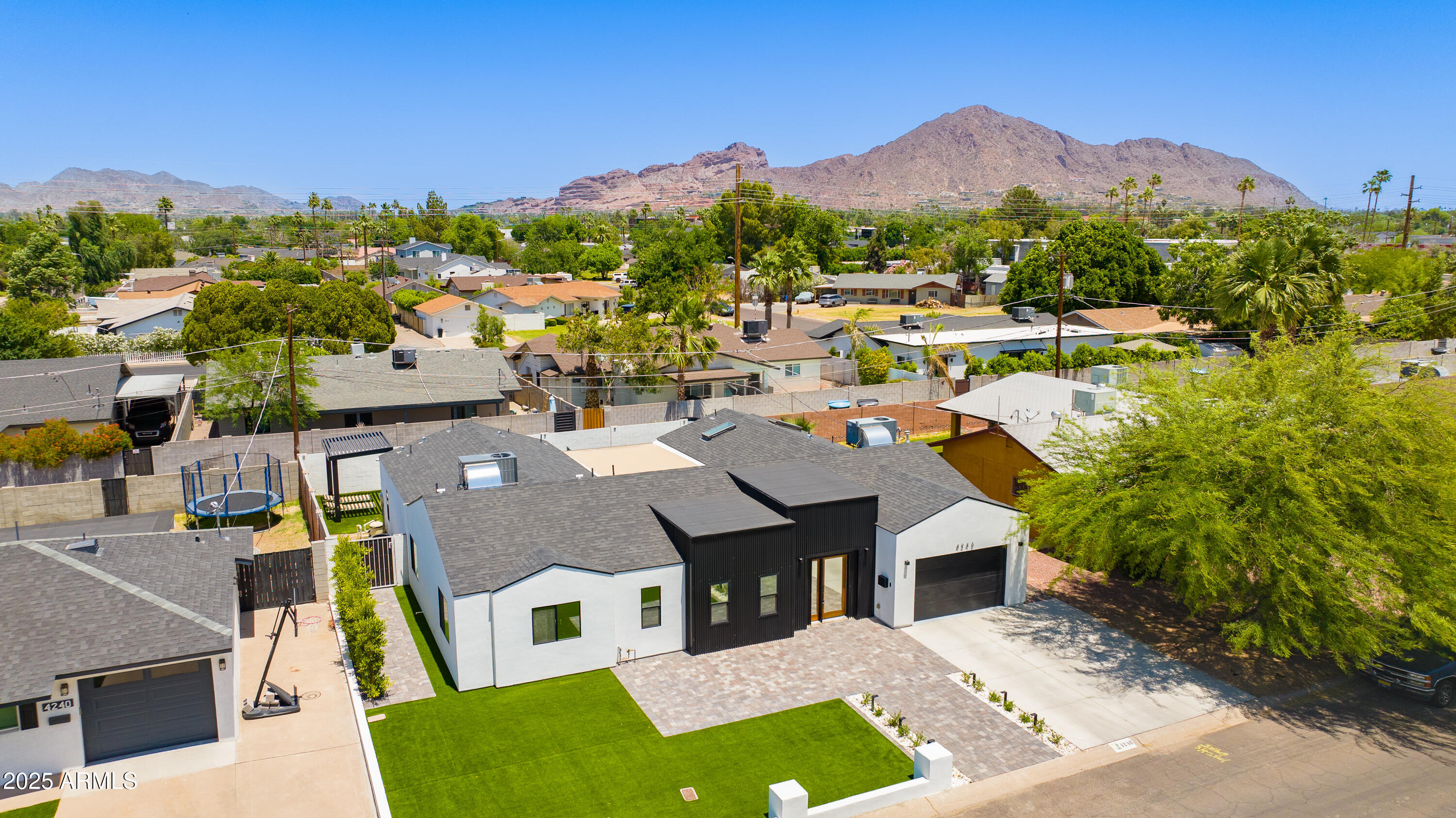 4246 E MULBERRY Drive