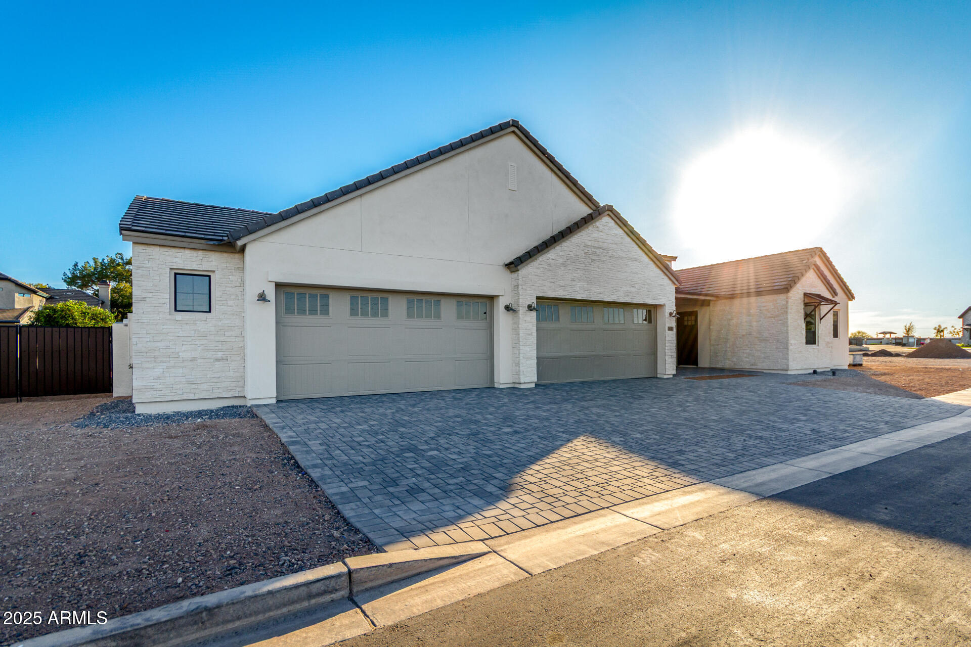 1633 E Minton Street