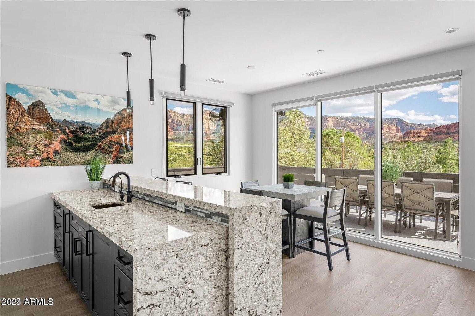 40 Roadrunner Lane