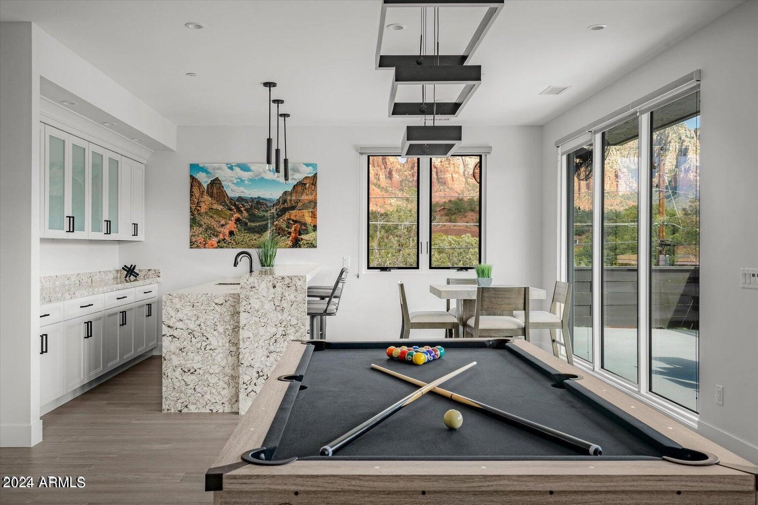 40 Roadrunner Lane