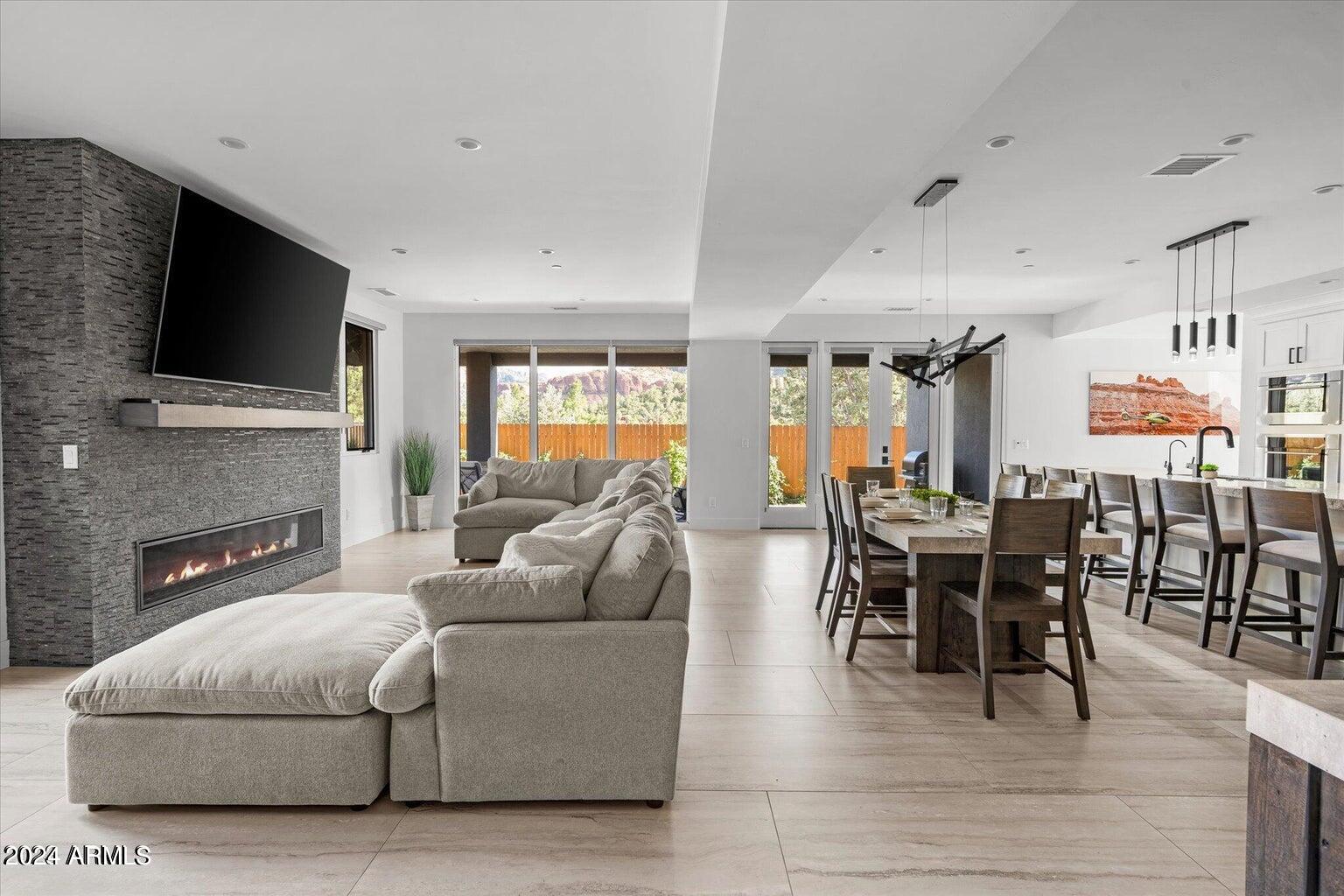 40 Roadrunner Lane