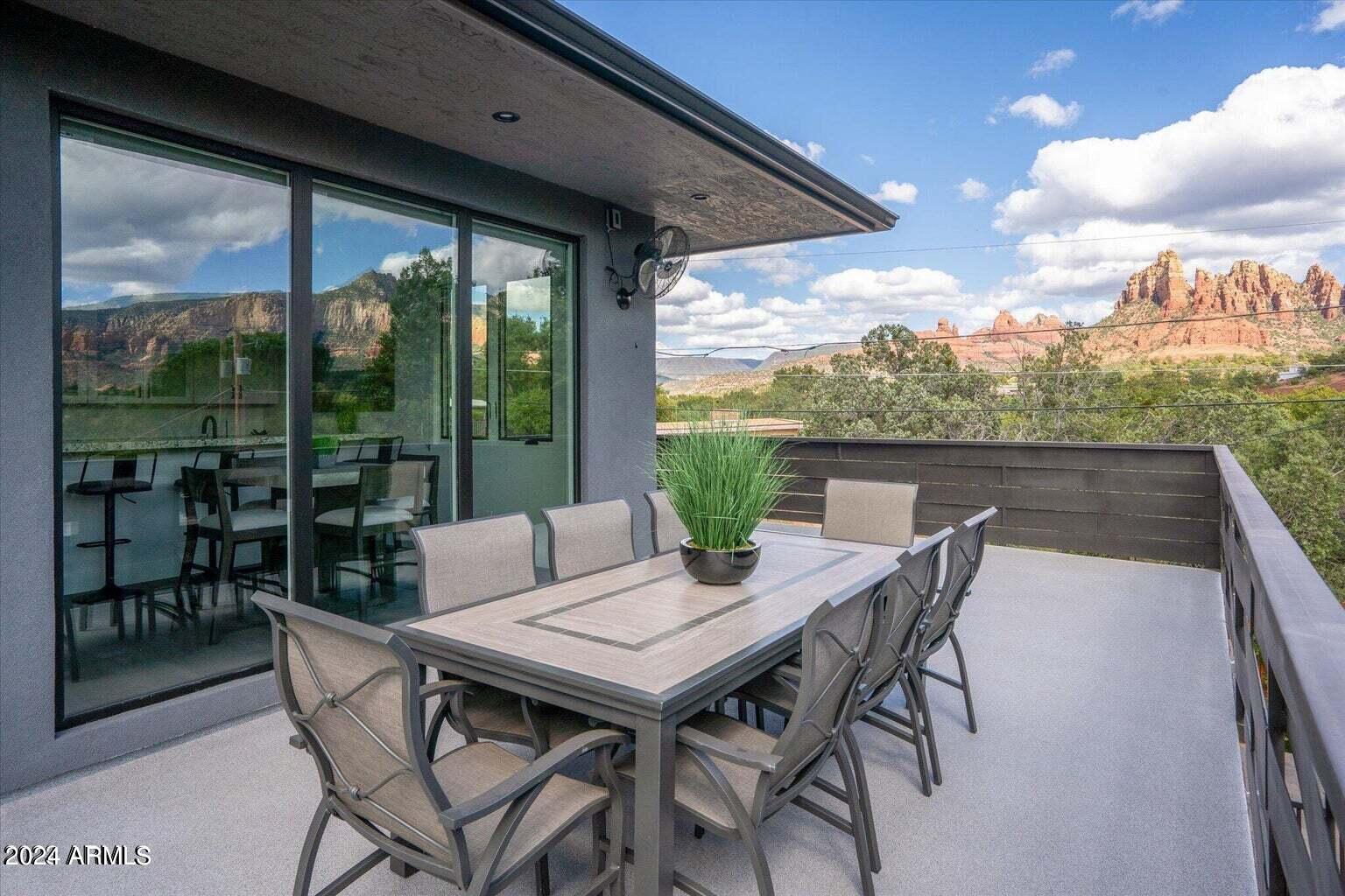 40 Roadrunner Lane