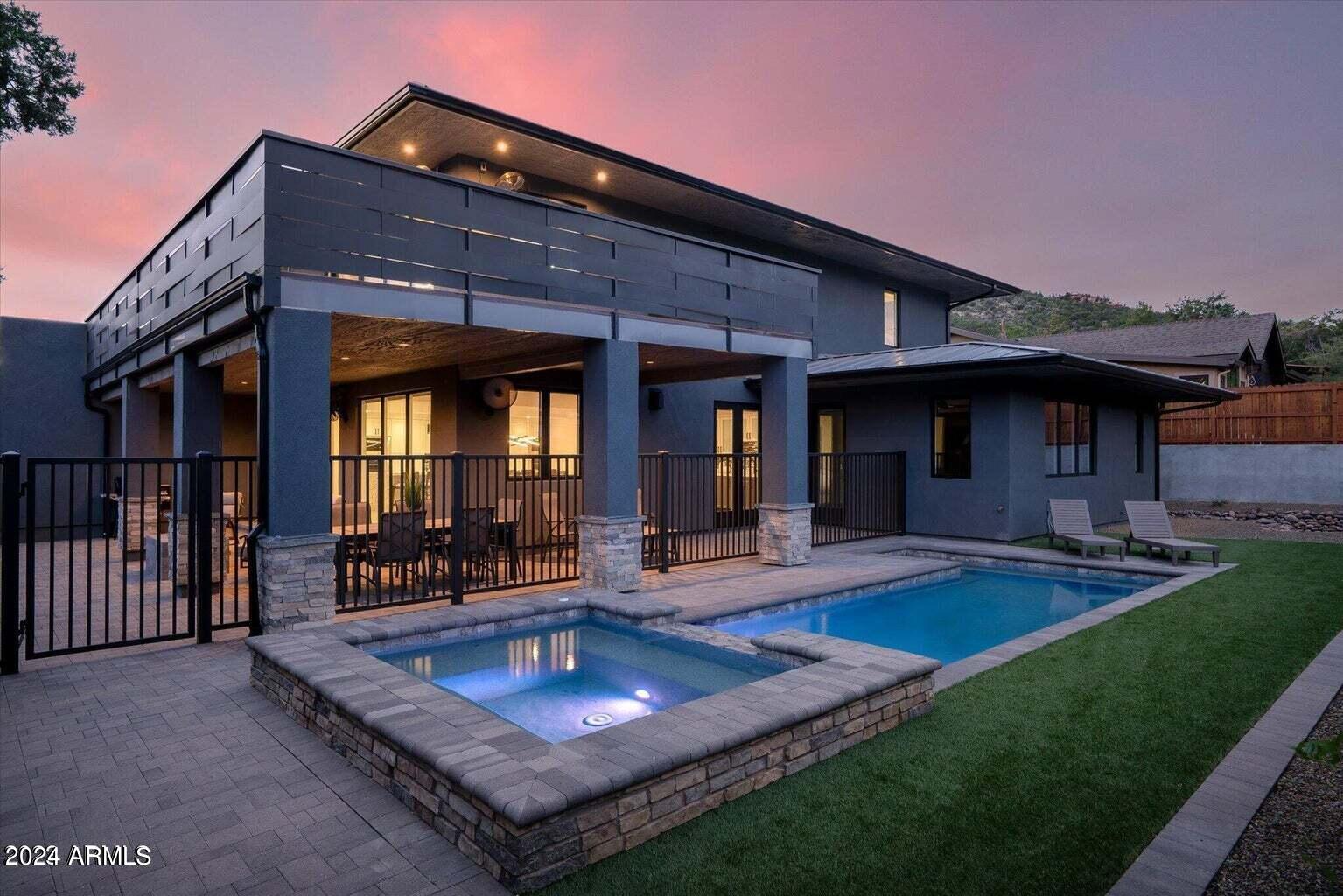 40 Roadrunner Lane