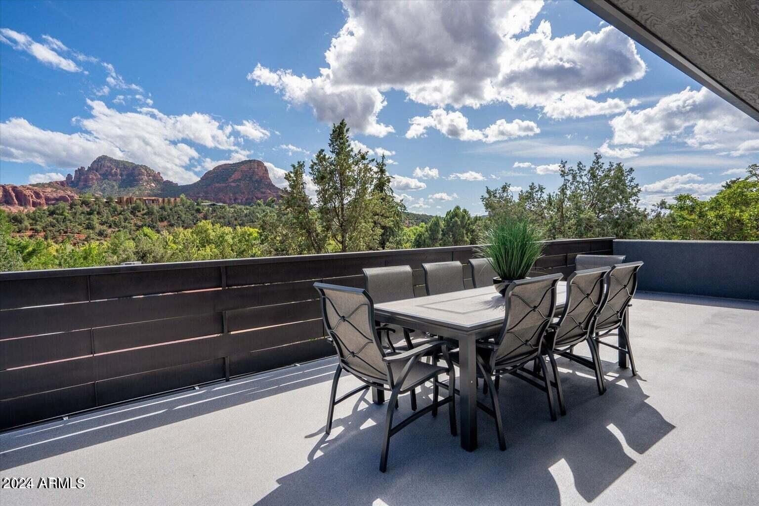 40 Roadrunner Lane
