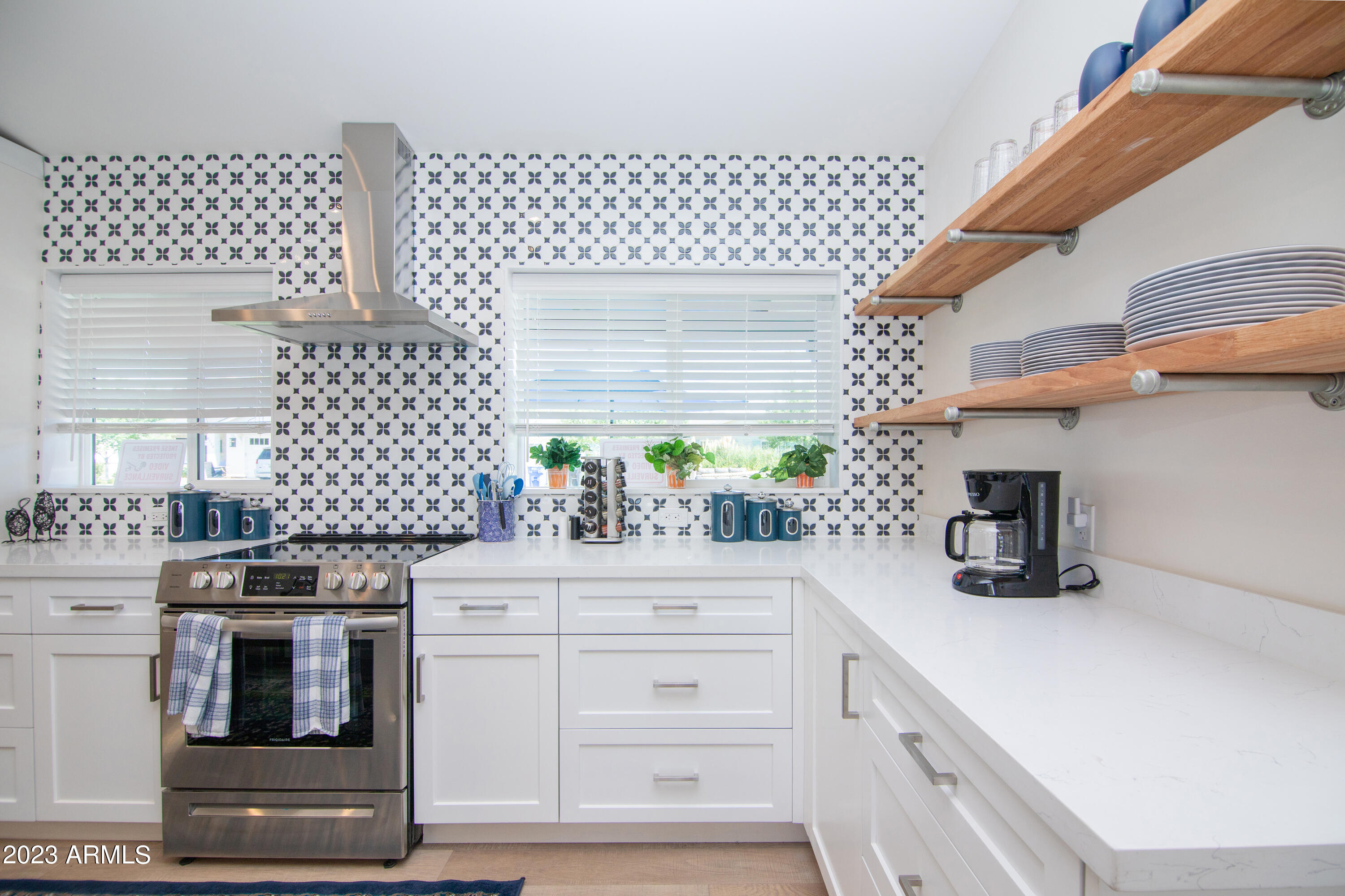 4335 E CLARENDON Avenue