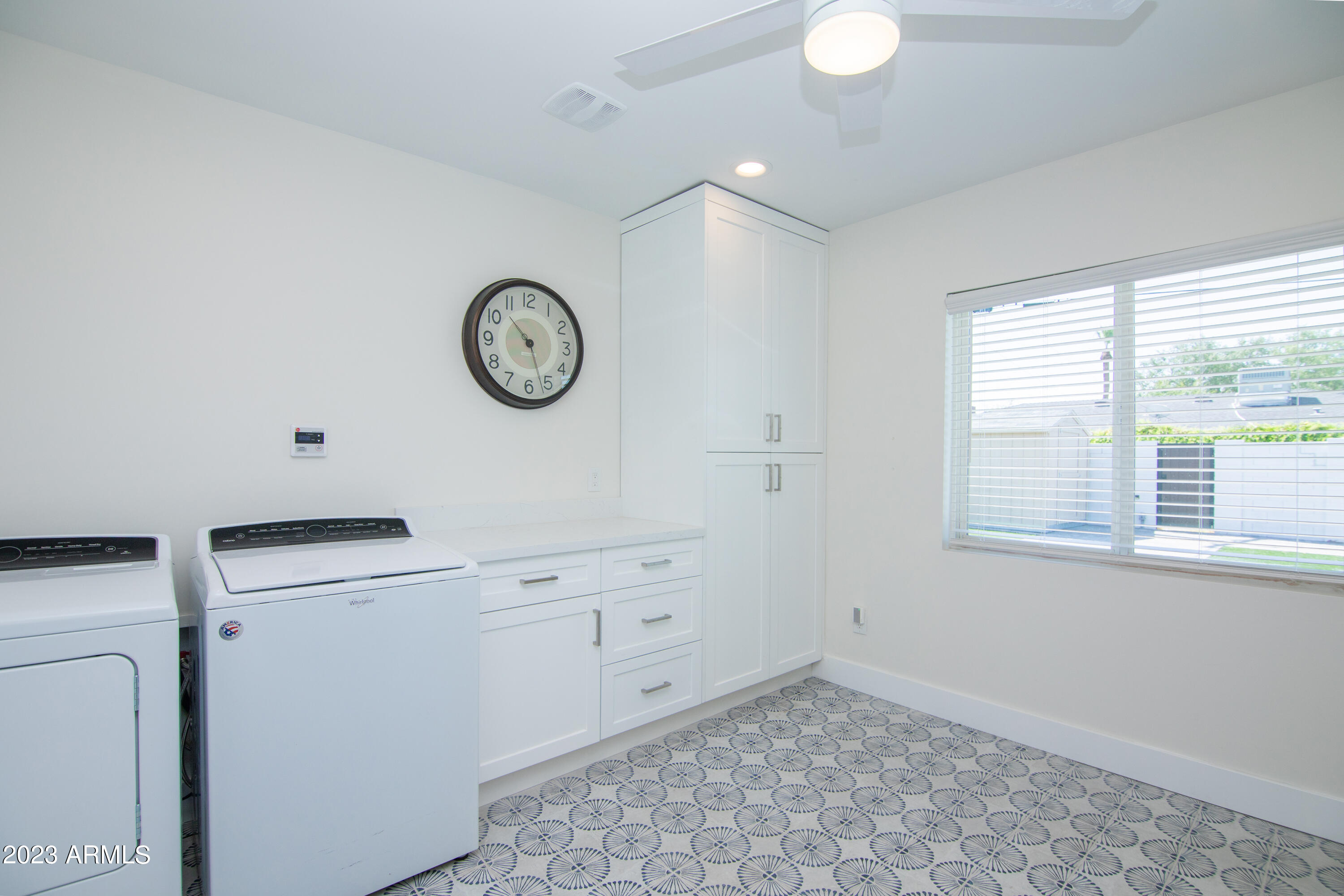 4335 E CLARENDON Avenue