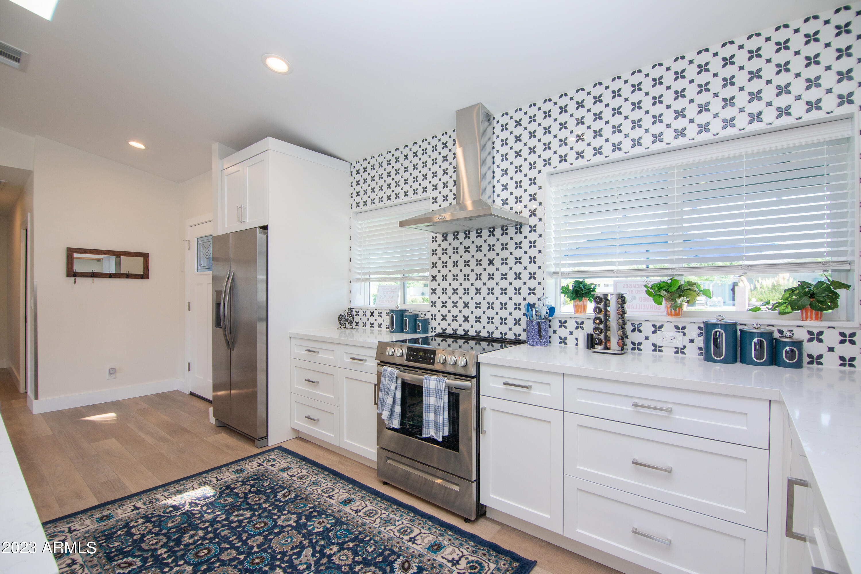 4335 E CLARENDON Avenue