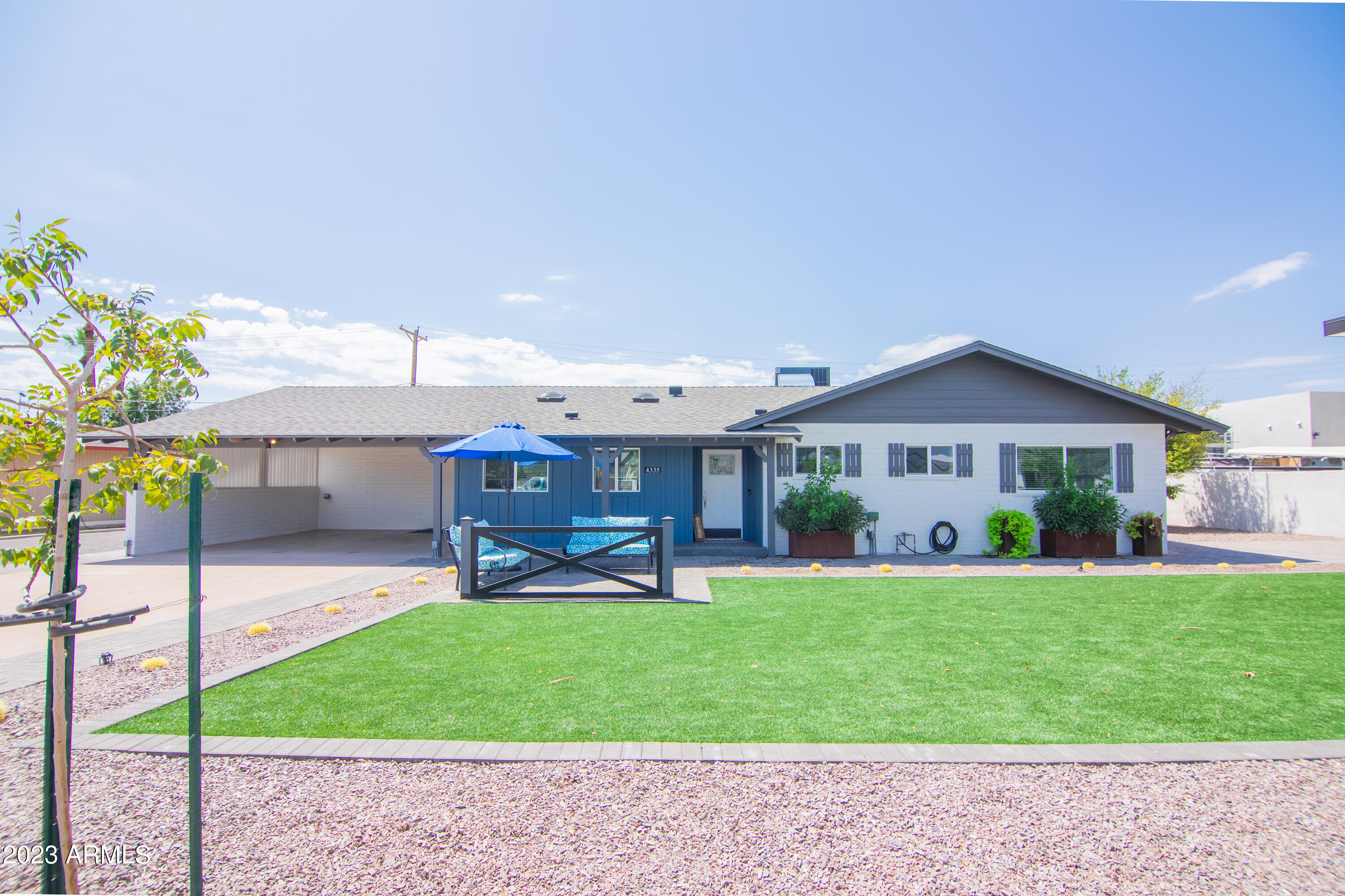 4335 E CLARENDON Avenue