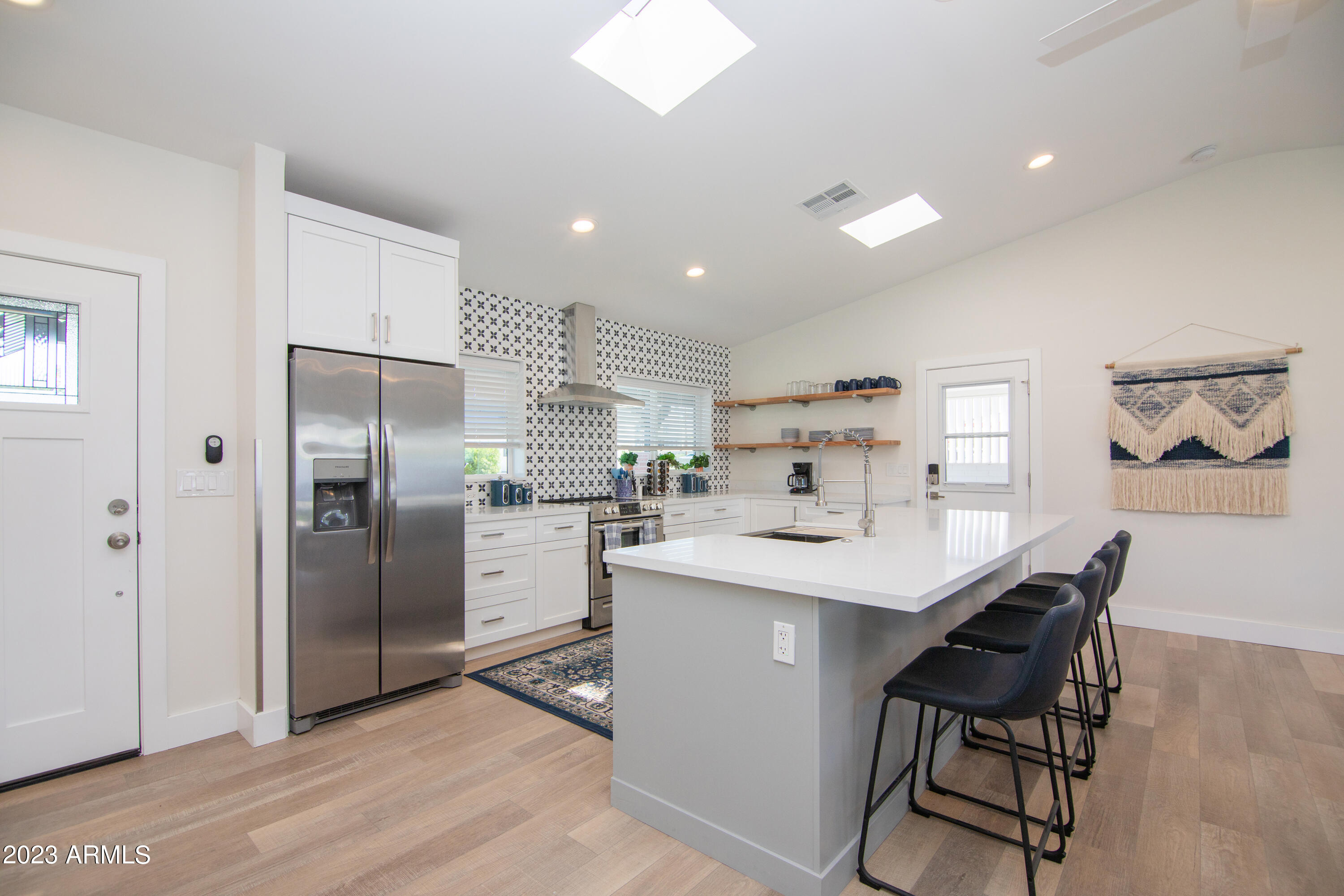 4335 E CLARENDON Avenue