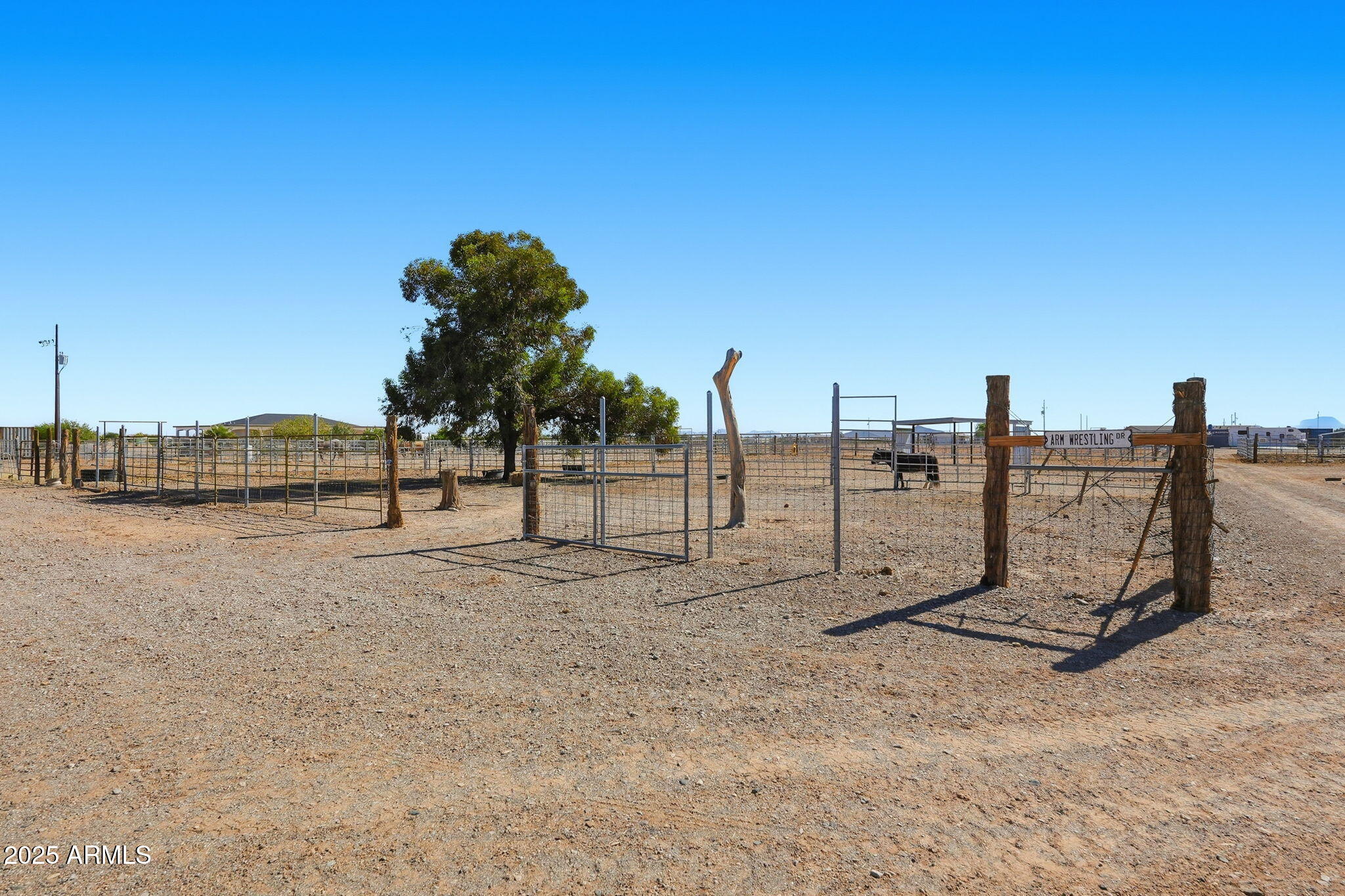 36925 W DURANGO Street