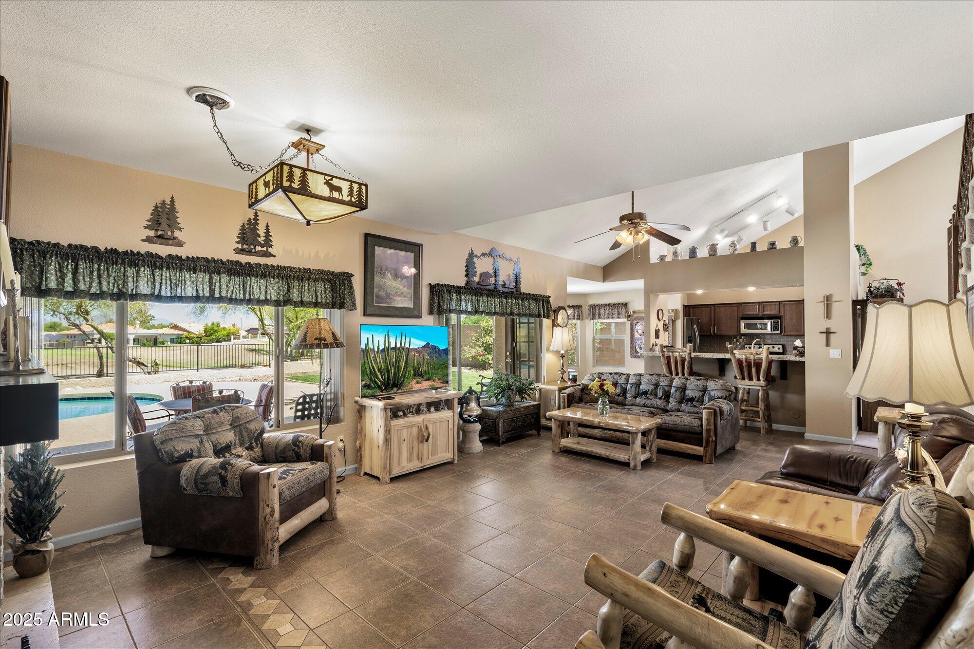 4002 N SAN GABRIEL Circle