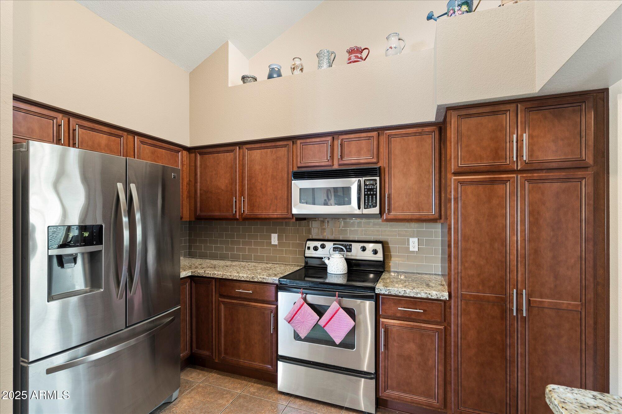 4002 N SAN GABRIEL Circle