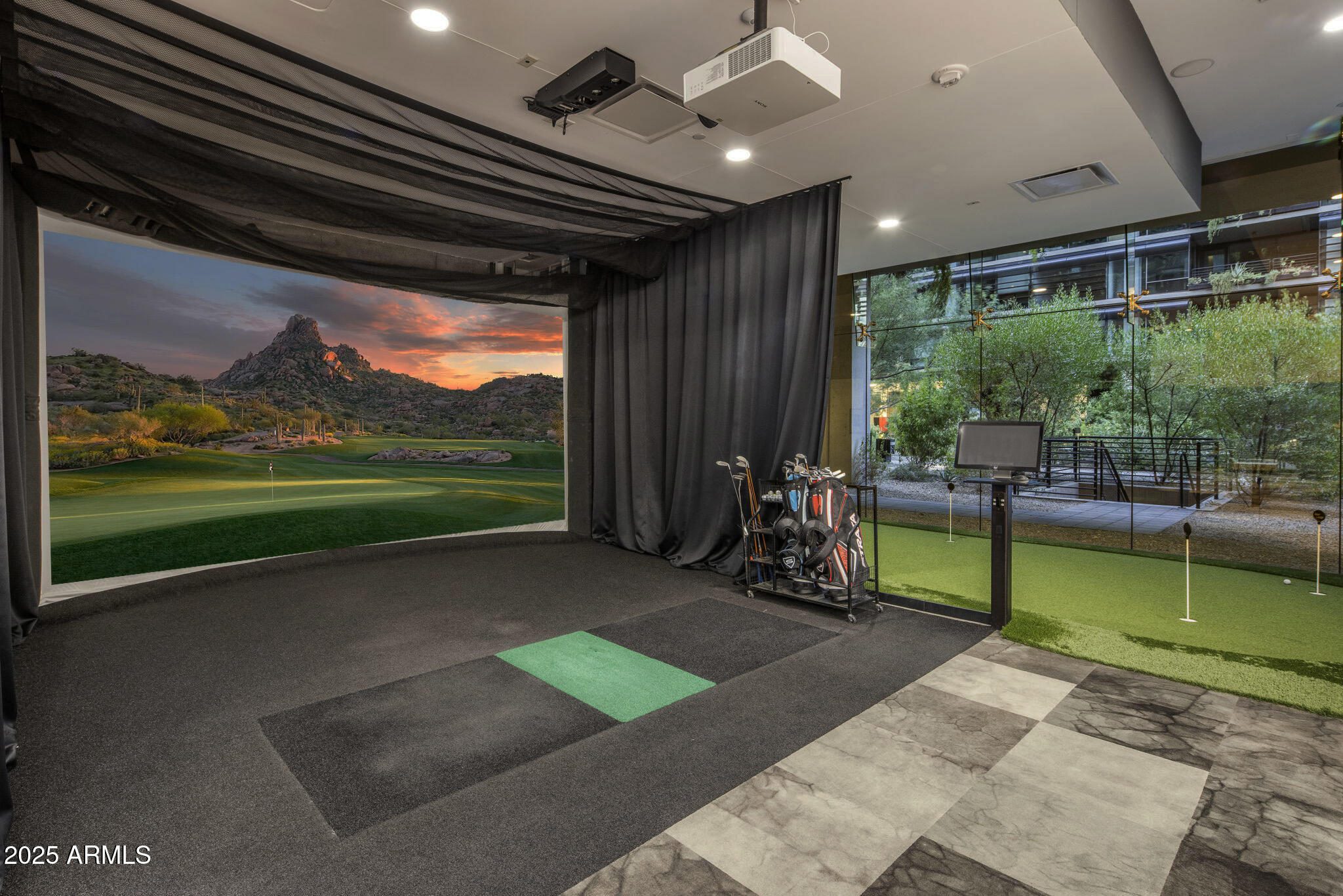 7120 E Kierland Boulevard, 620