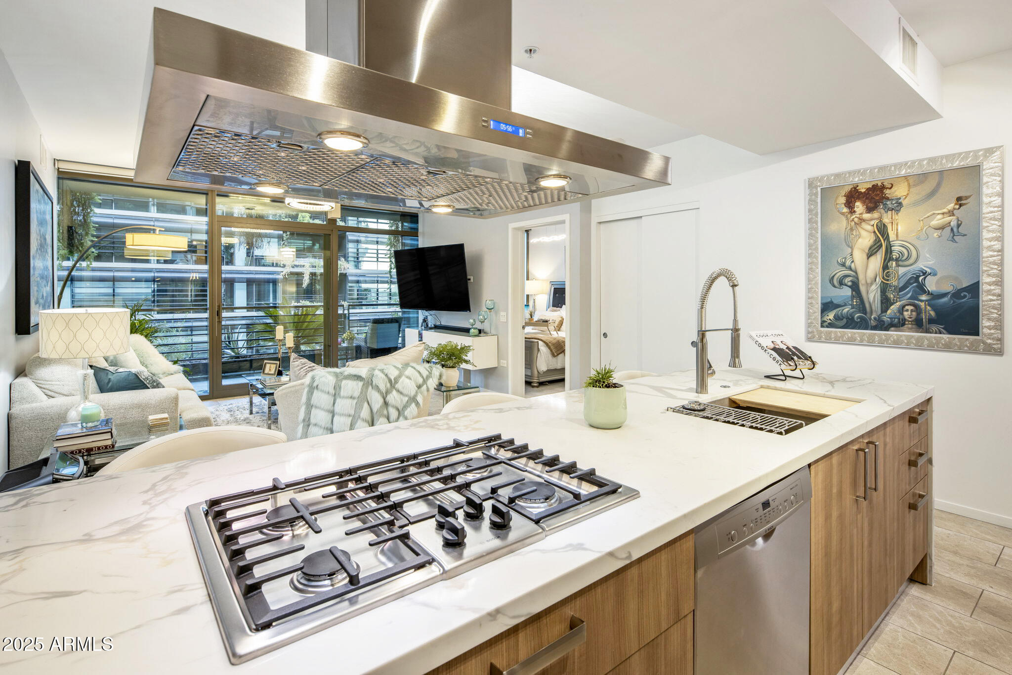 7120 E Kierland Boulevard, 620