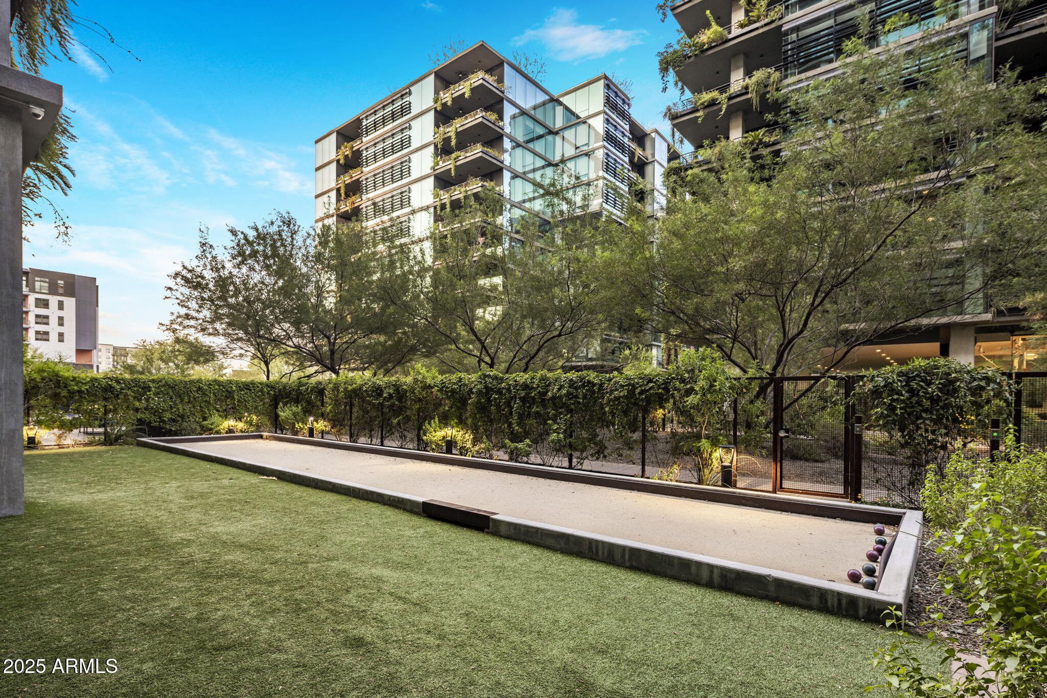 7120 E Kierland Boulevard, 620