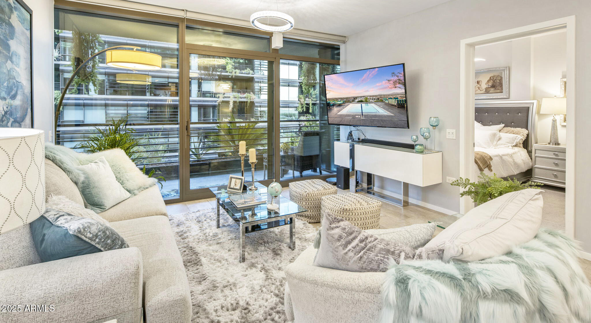 7120 E Kierland Boulevard, 620