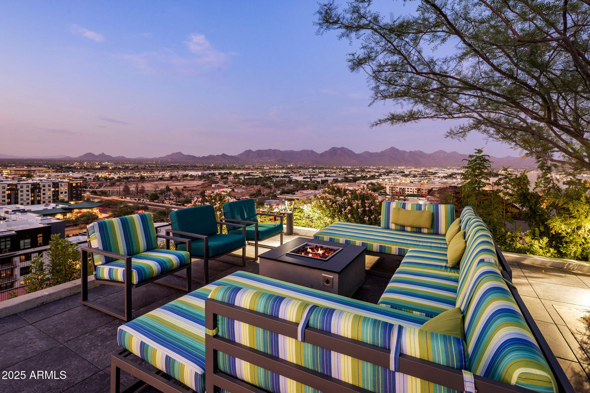 7120 E Kierland Boulevard, 620