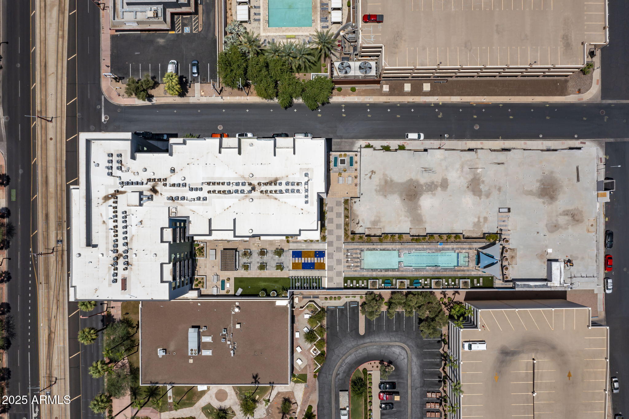 3131 N CENTRAL Avenue, 3002