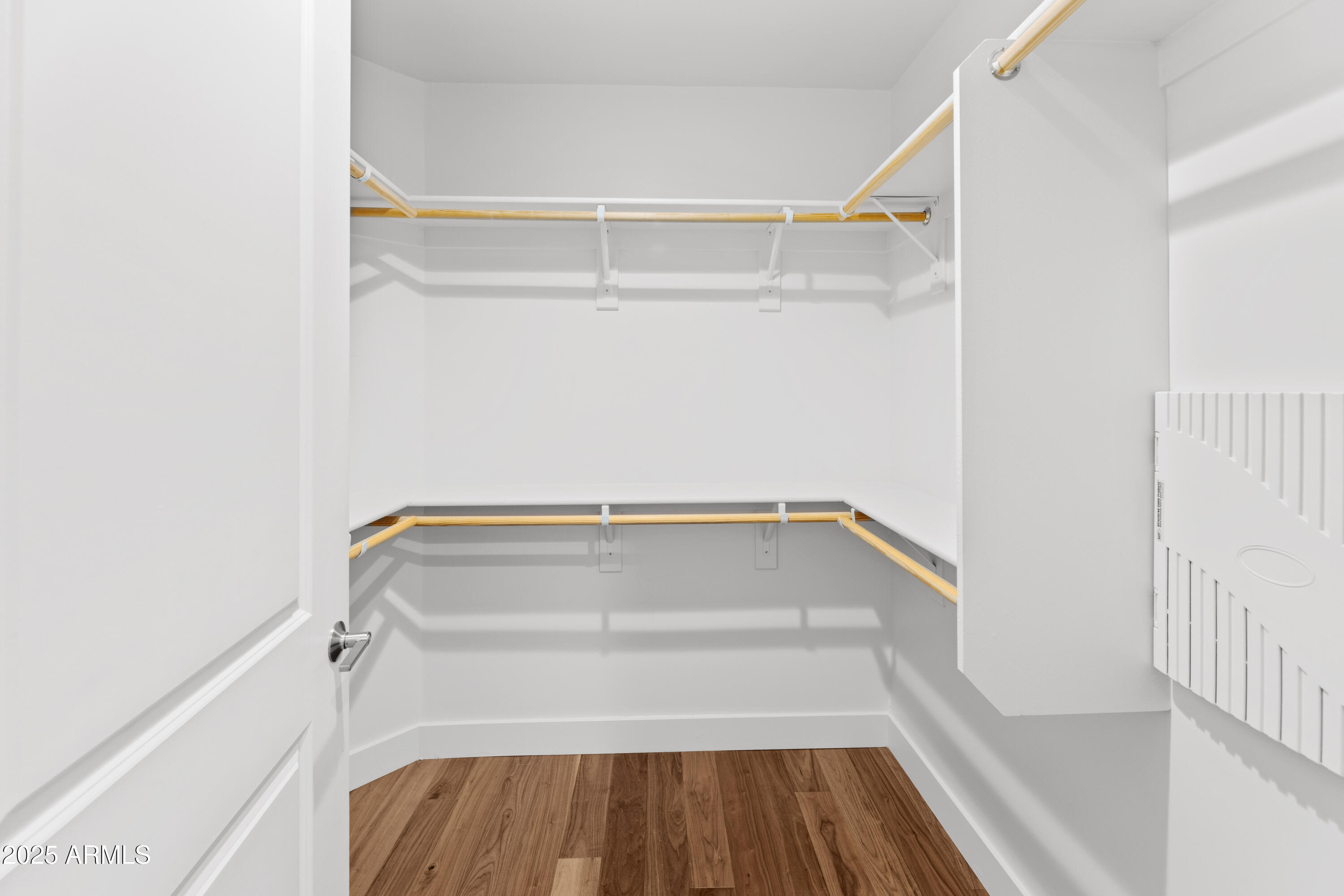 3131 N CENTRAL Avenue, 3002