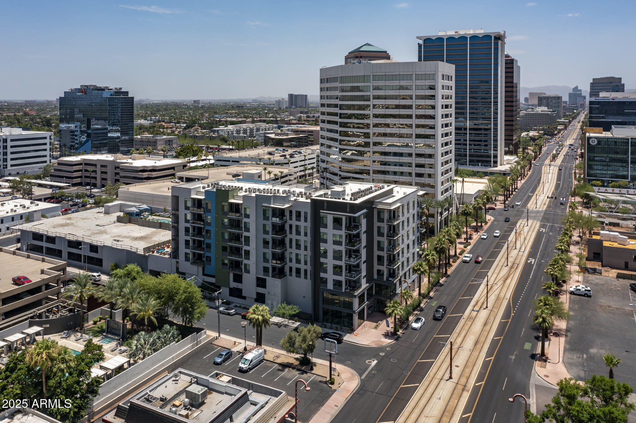 3131 N CENTRAL Avenue, 3002